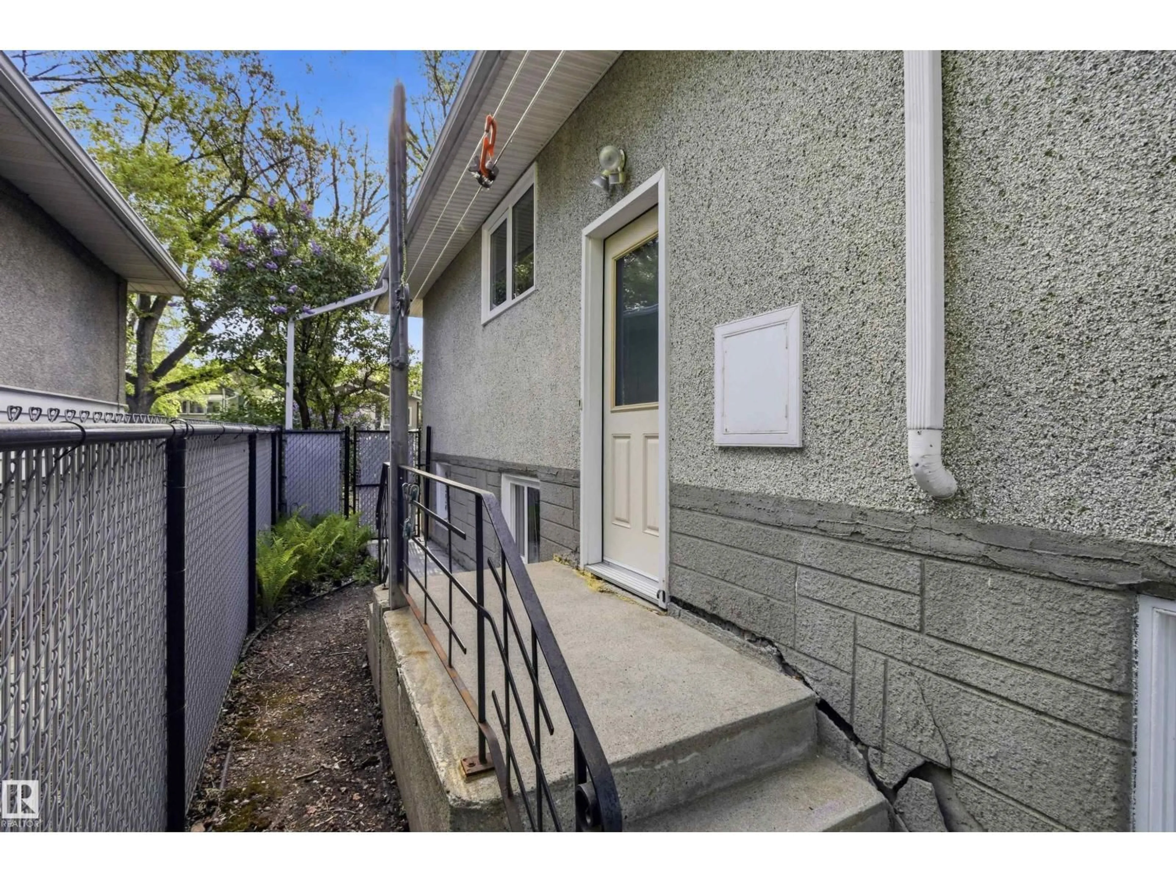 Unknown for NW - 10138 74 ST, Edmonton Alberta T6H2X9