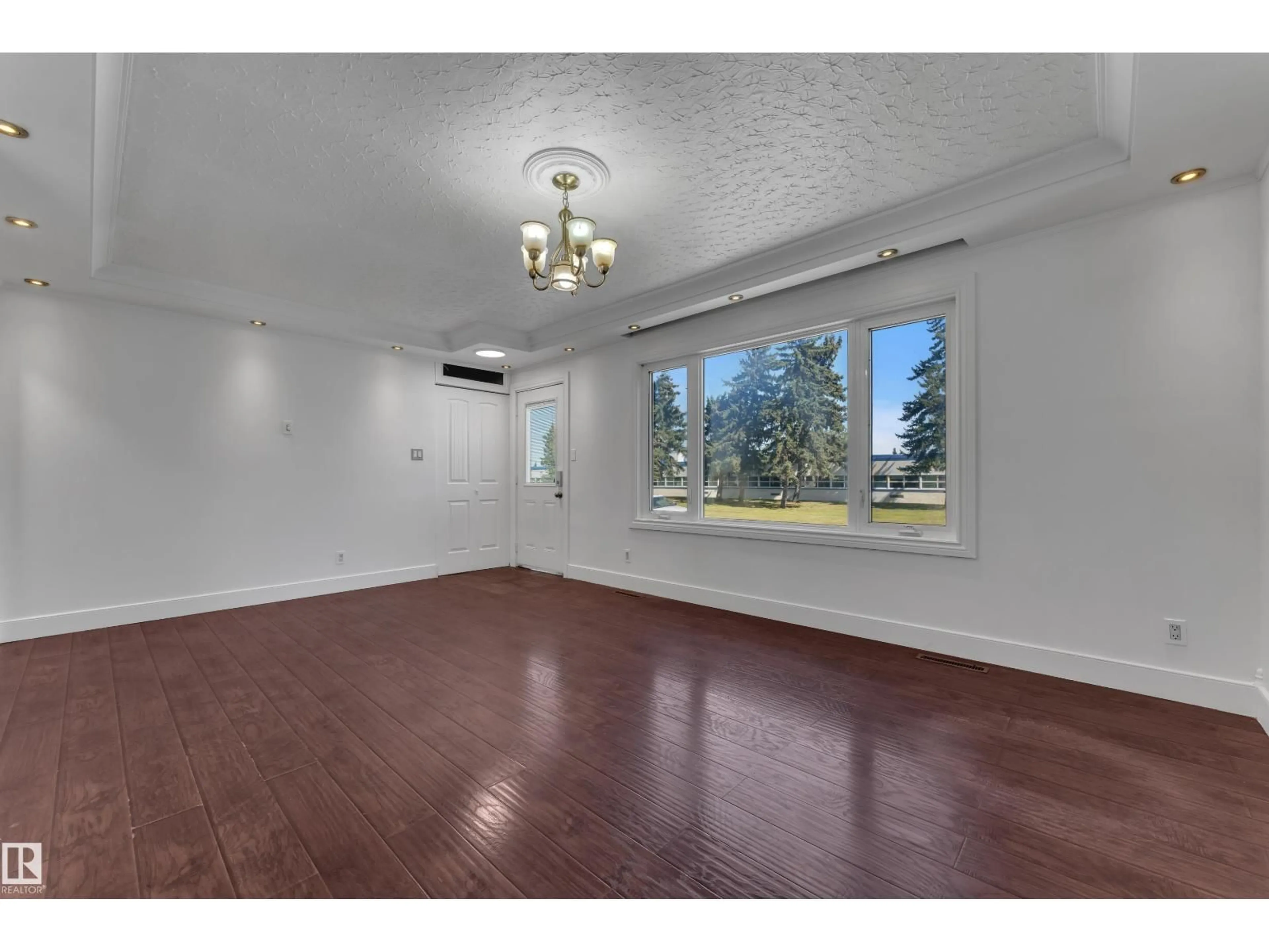A pic of a room for NW - 13324 62 ST, Edmonton Alberta T5A0V6