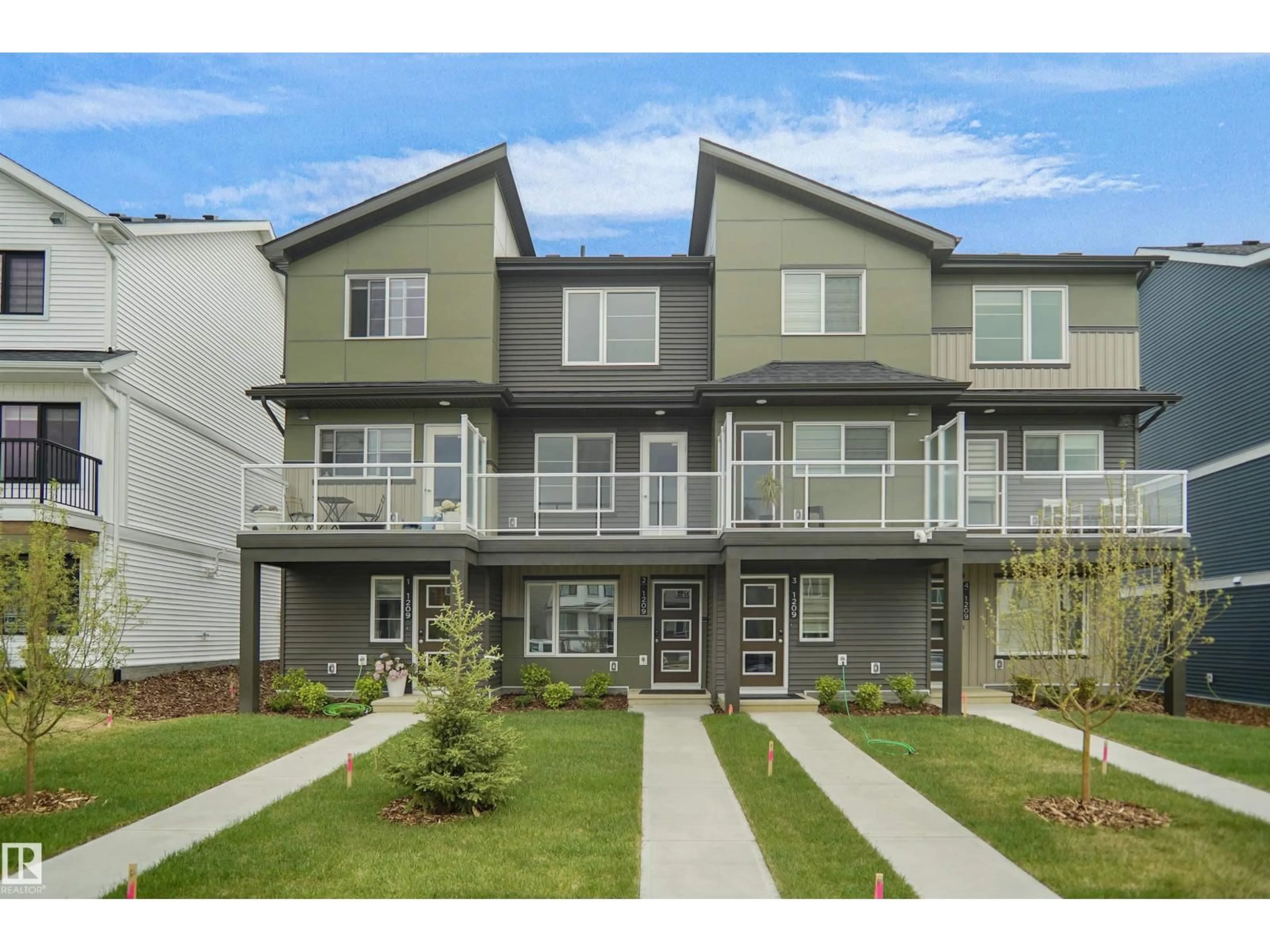 Home with vinyl exterior material, unknown for 2706 ALCES WY, Edmonton Alberta T6X3L5