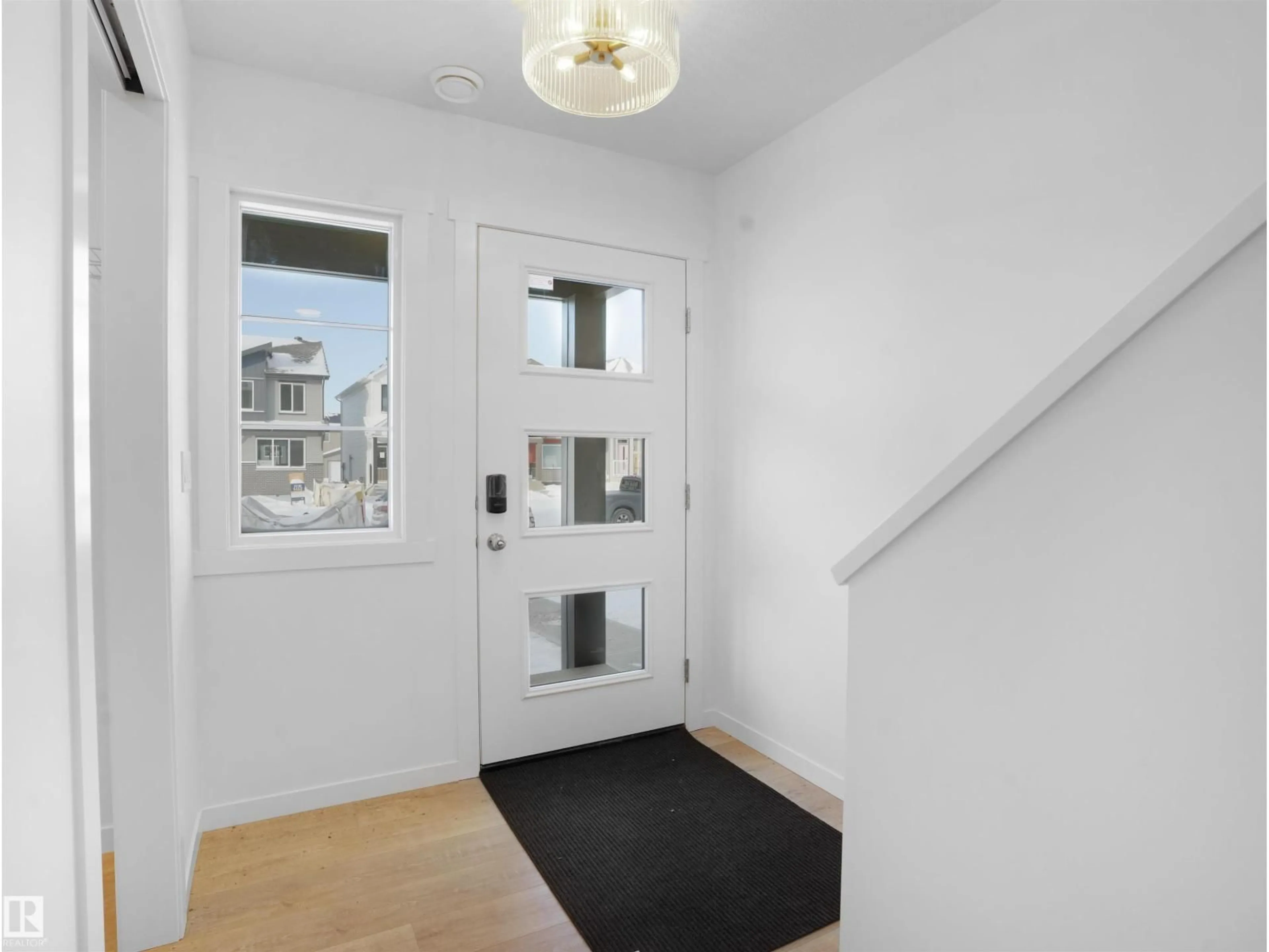 Indoor entryway for 2706 ALCES WY, Edmonton Alberta T6X3L5