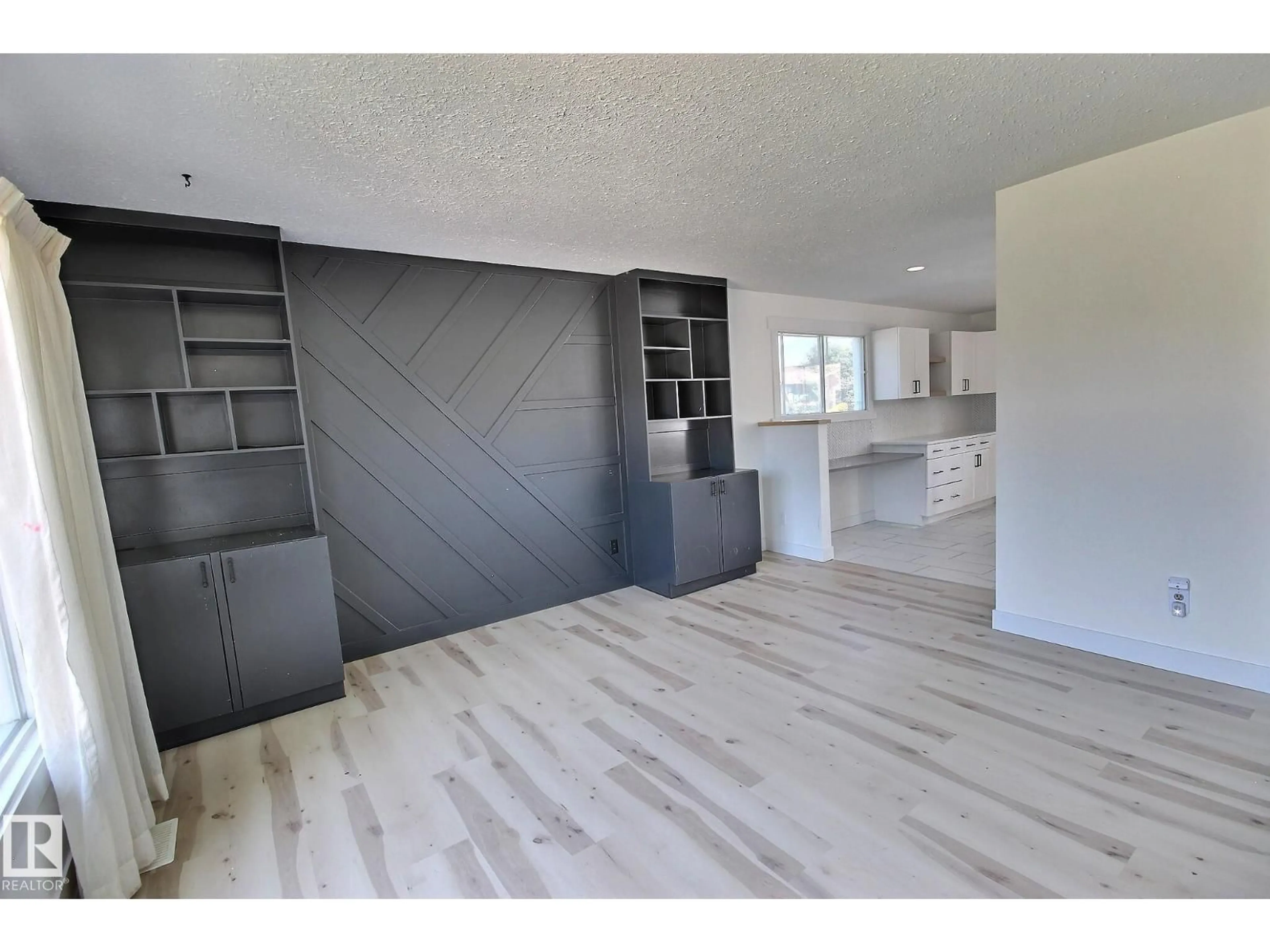 Open concept kitchen, unknown for 5207 46 ST, Beaumont Alberta T4X1H9