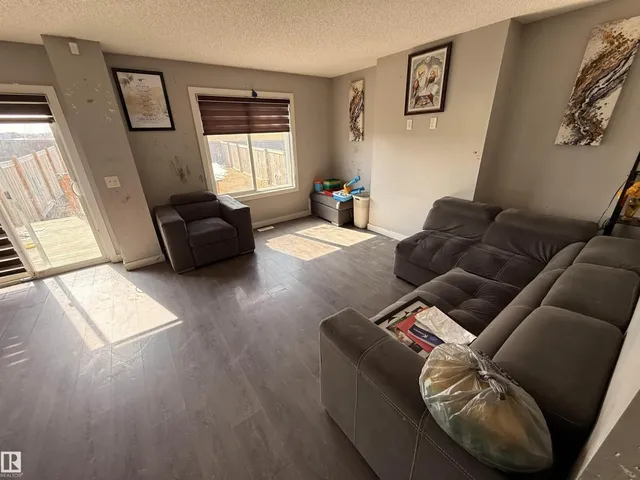 3317 11 AV, Edmonton 4