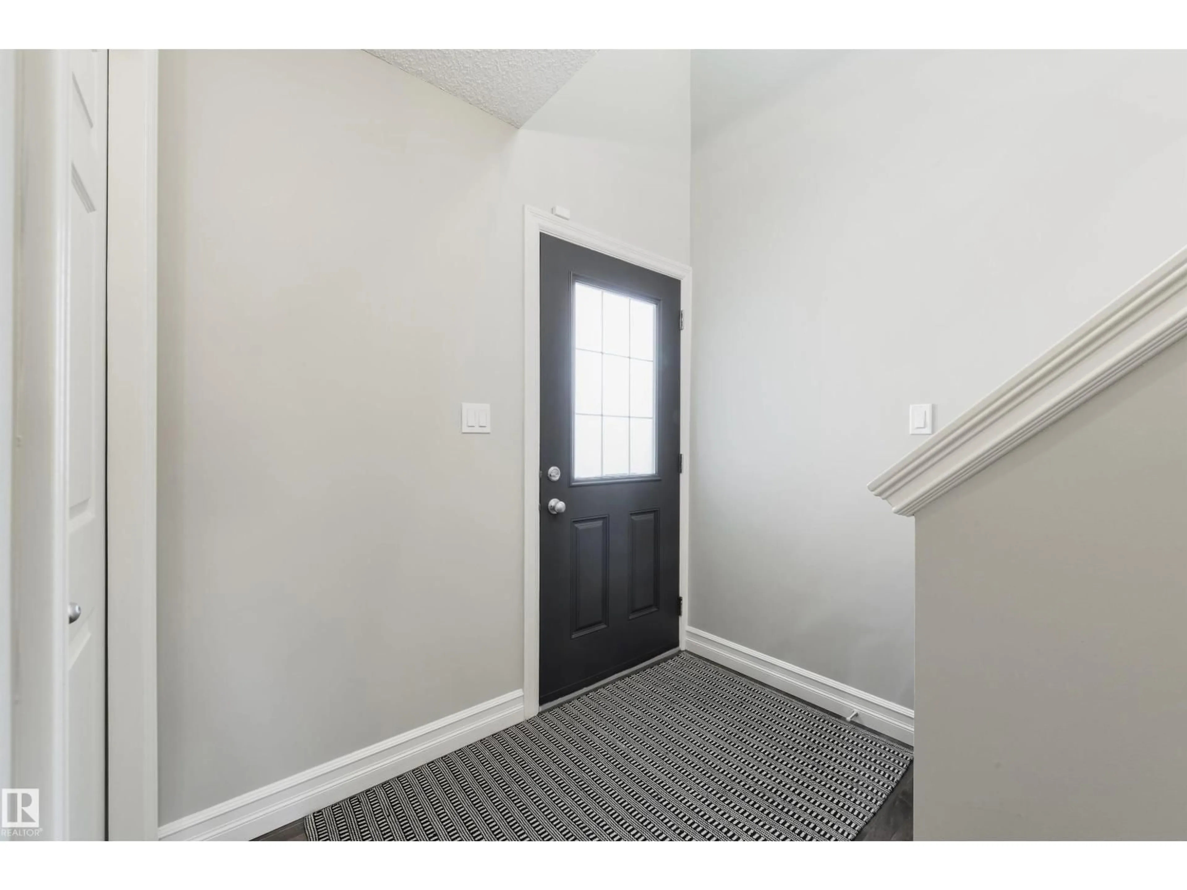 Indoor entryway for SW - 1126 162 ST, Edmonton Alberta T6W2L1