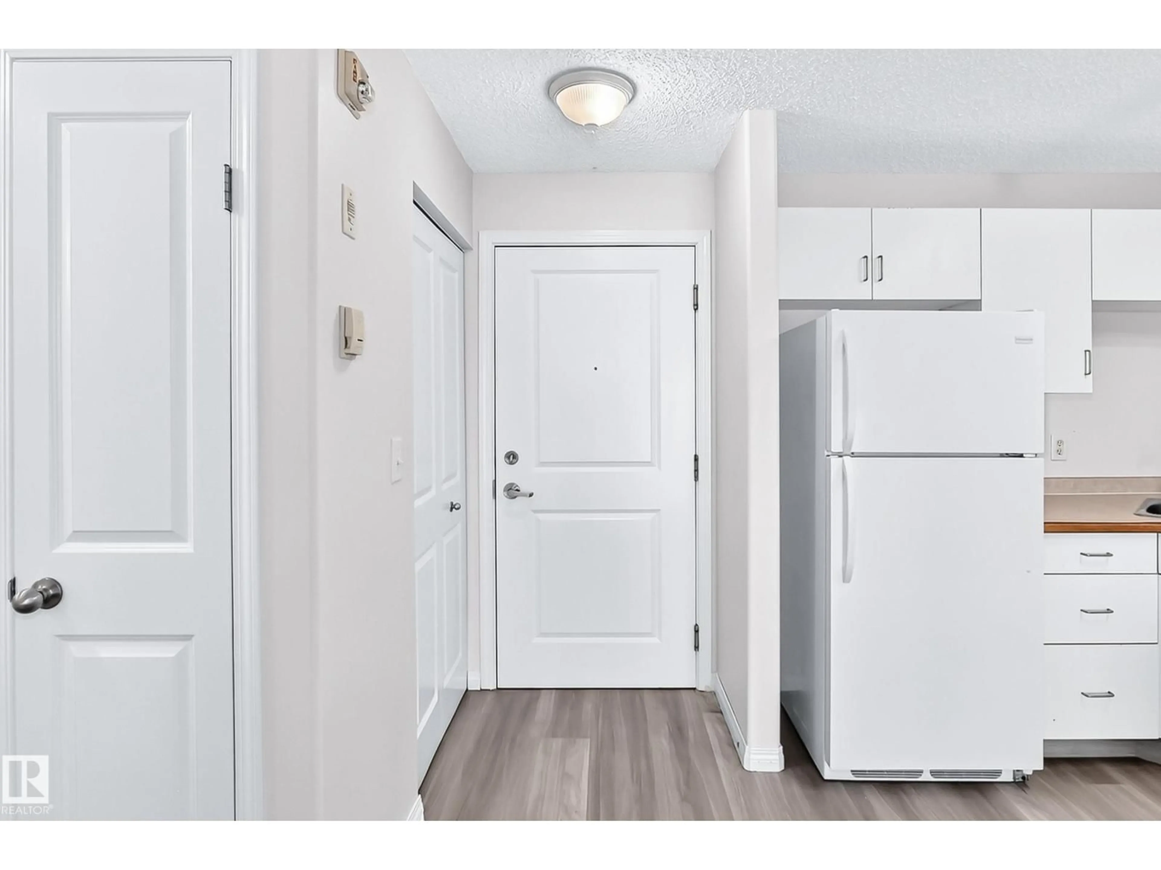 Indoor entryway for #218 - 10535 122 ST, Edmonton Alberta T5N4B7