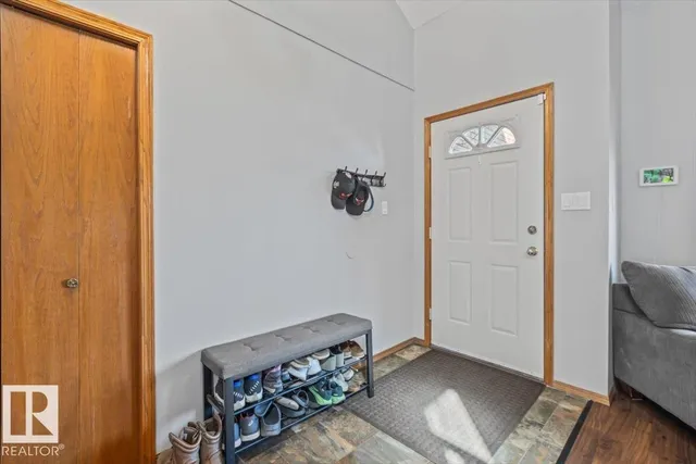8015 158 AVE, Edmonton 2