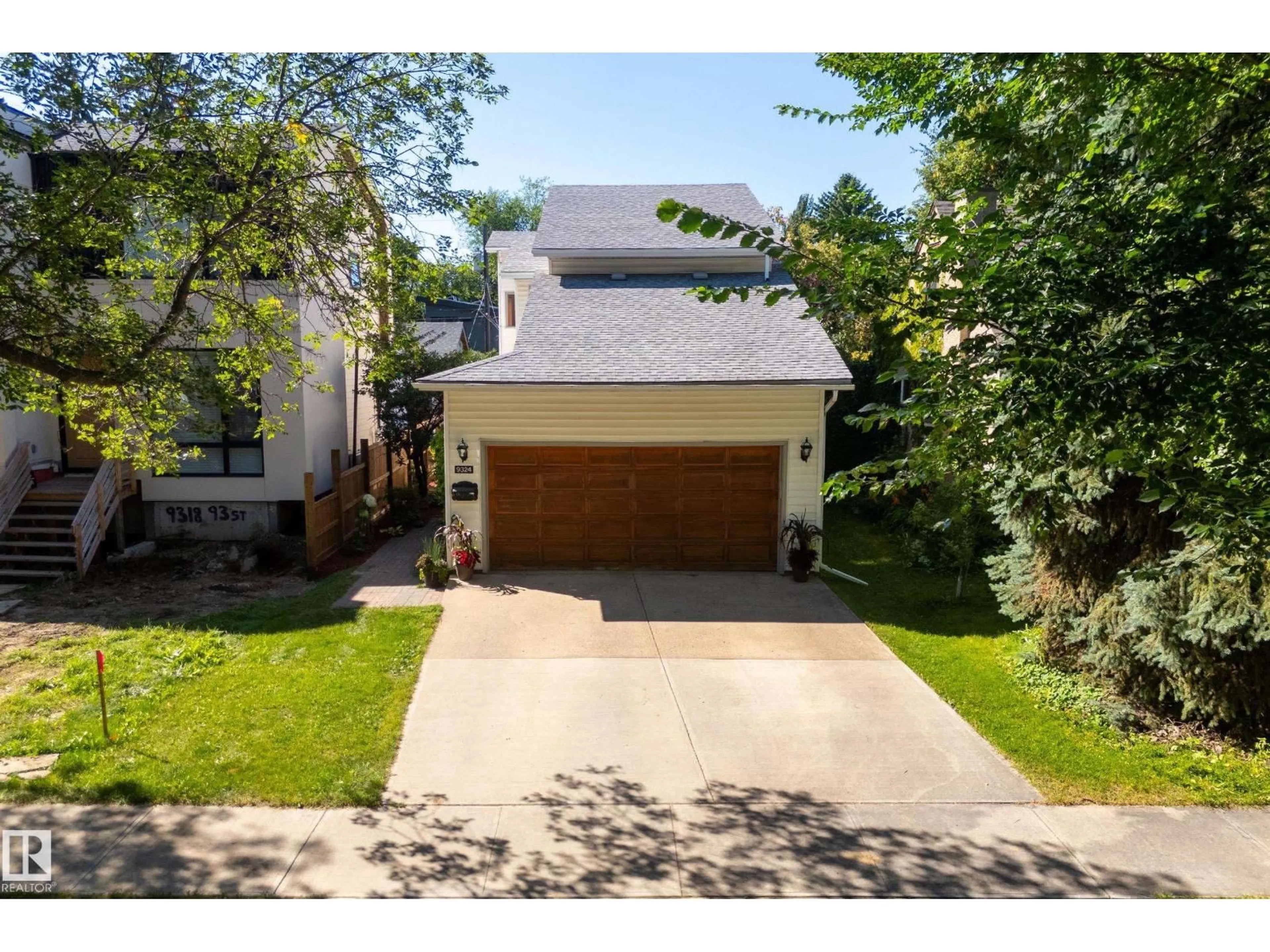 Unknown for NW - 9324 93 ST, Edmonton Alberta T6C3T8