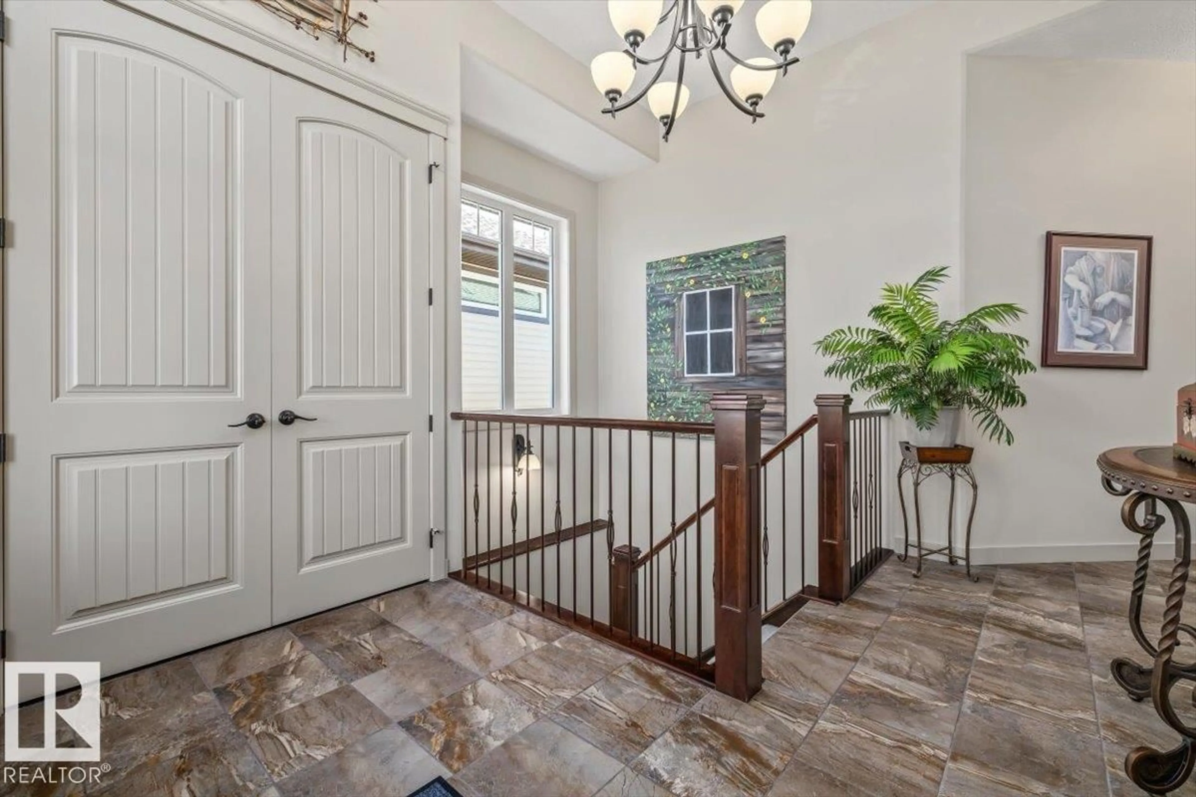 Indoor entryway for 705 SAFFRON PT, Sherwood Park Alberta T8H0V1