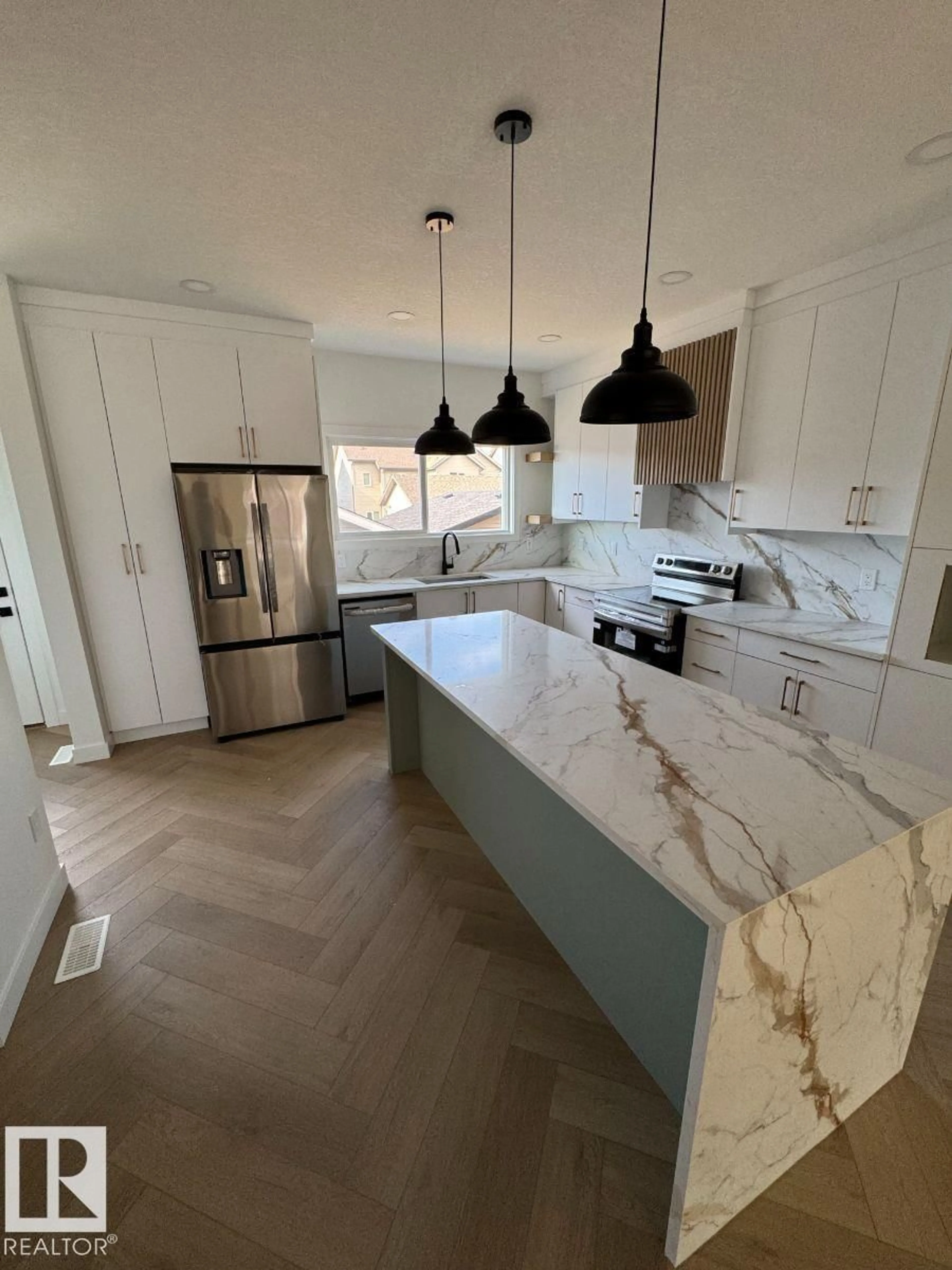 Open concept kitchen, unknown for 840 NORTHERN HARRIER LN, Edmonton Alberta T5S0P8