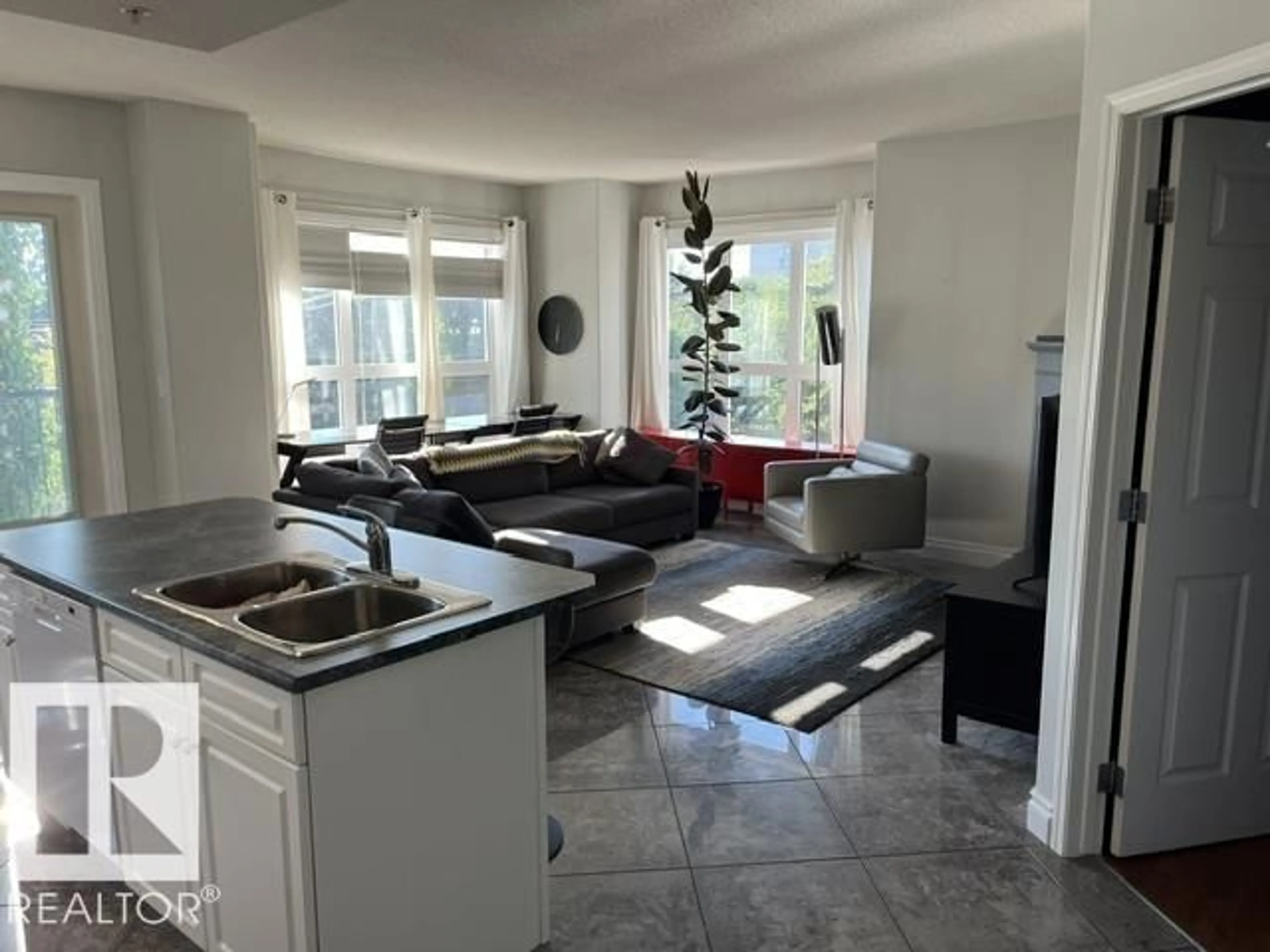 Open concept kitchen, unknown for 407 - 11103 84 AV, Edmonton Alberta T6G2X4