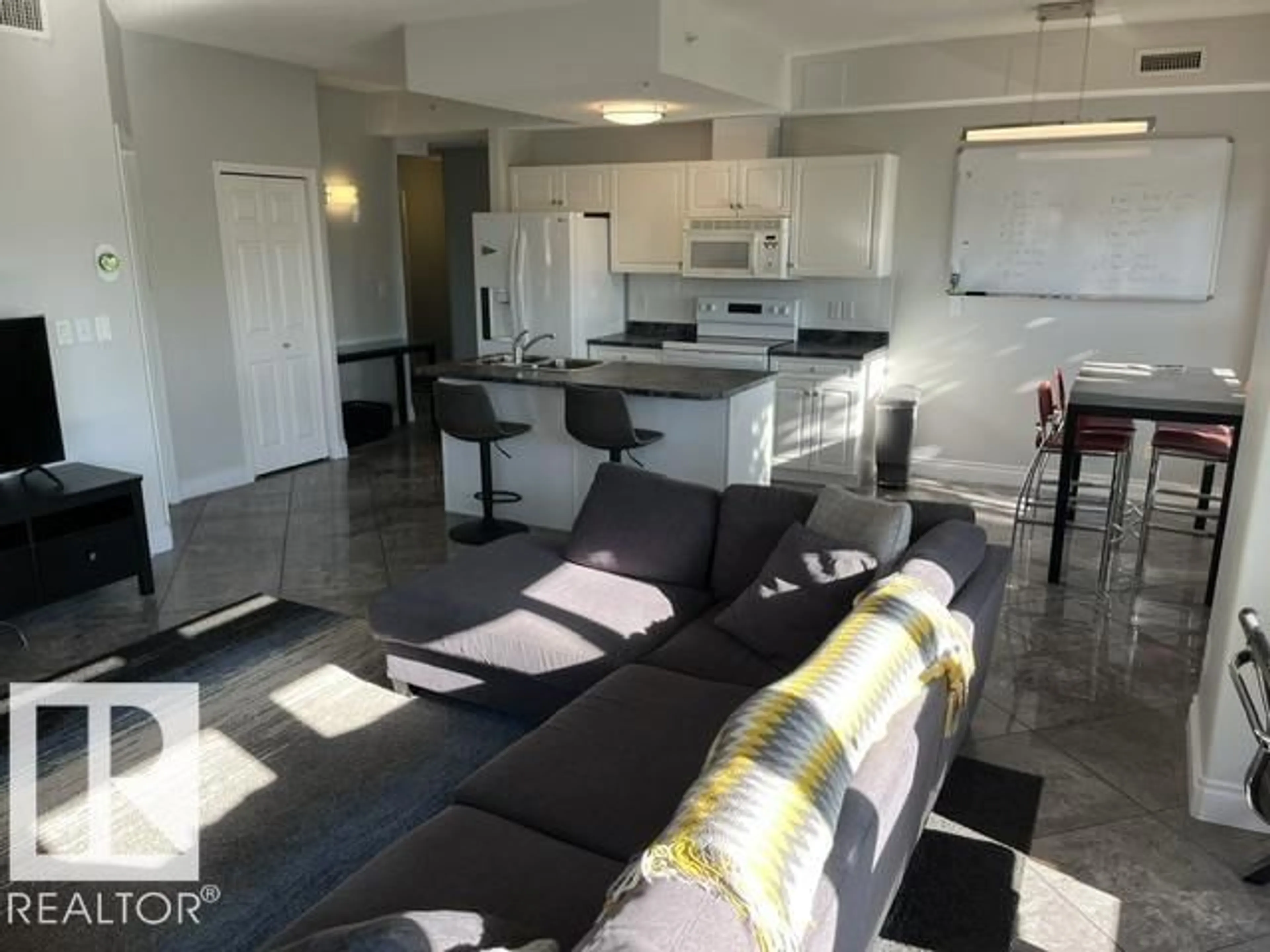 Unknown for 407 - 11103 84 AV, Edmonton Alberta T6G2X4
