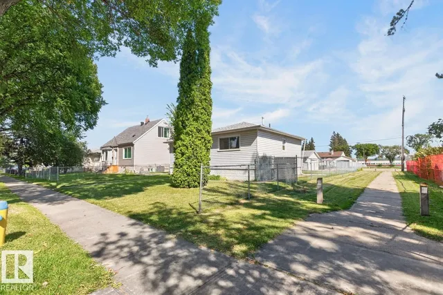 NW - 12309 128 ST, Edmonton 3