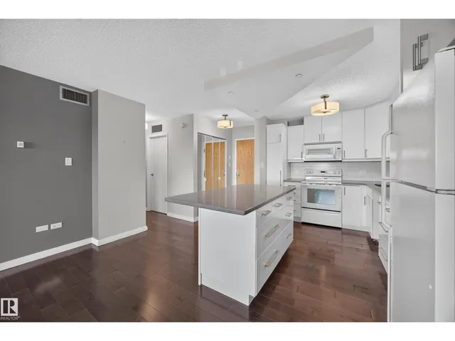 10011 - 803 123 ST, Edmonton 5