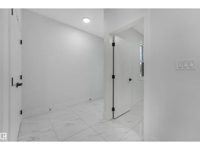 575 ASHGROVE CIRCLE, Leduc 2