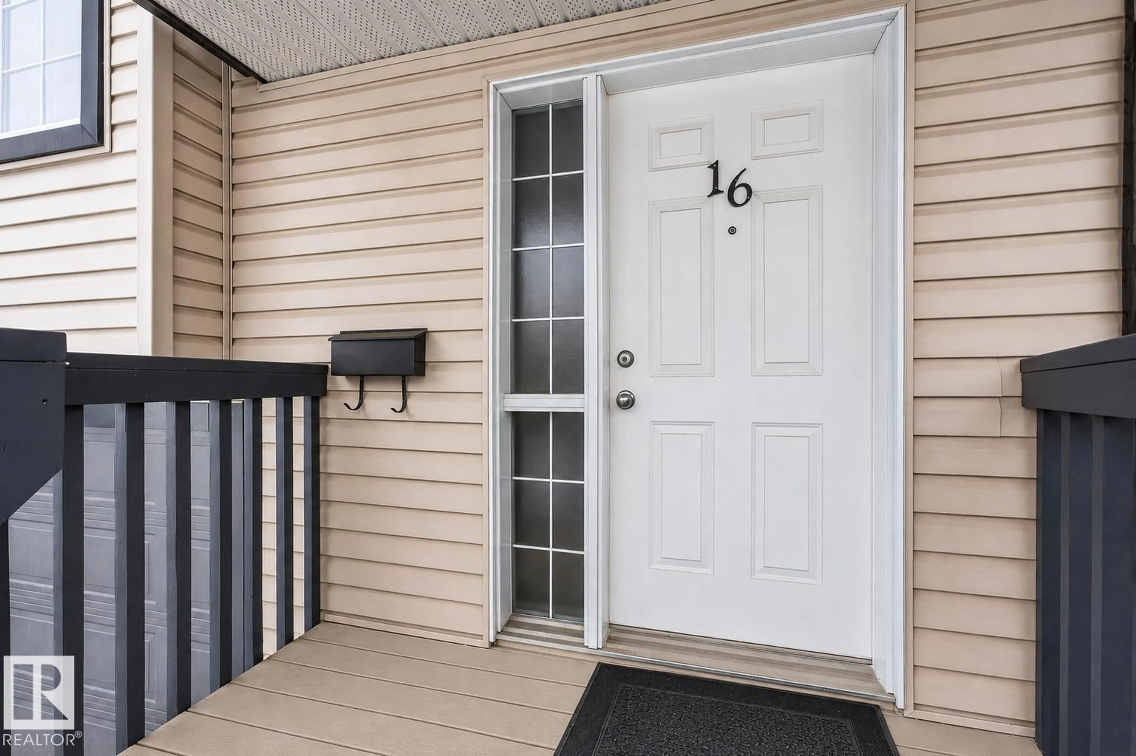 Indoor entryway for 225 - 16 BLACKBURN DR, Edmonton Alberta T6W1H1