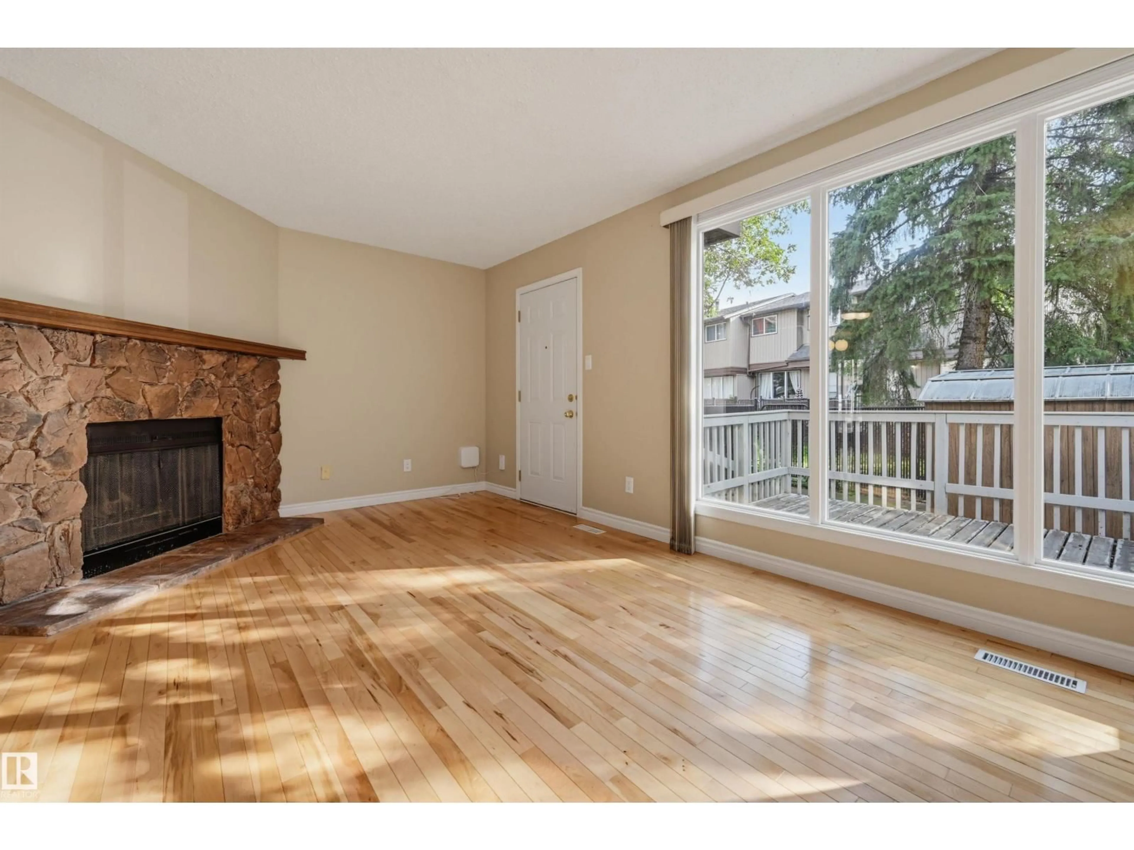 A pic of a room for #139 - 10633 31 AV, Edmonton Alberta T6J4N4