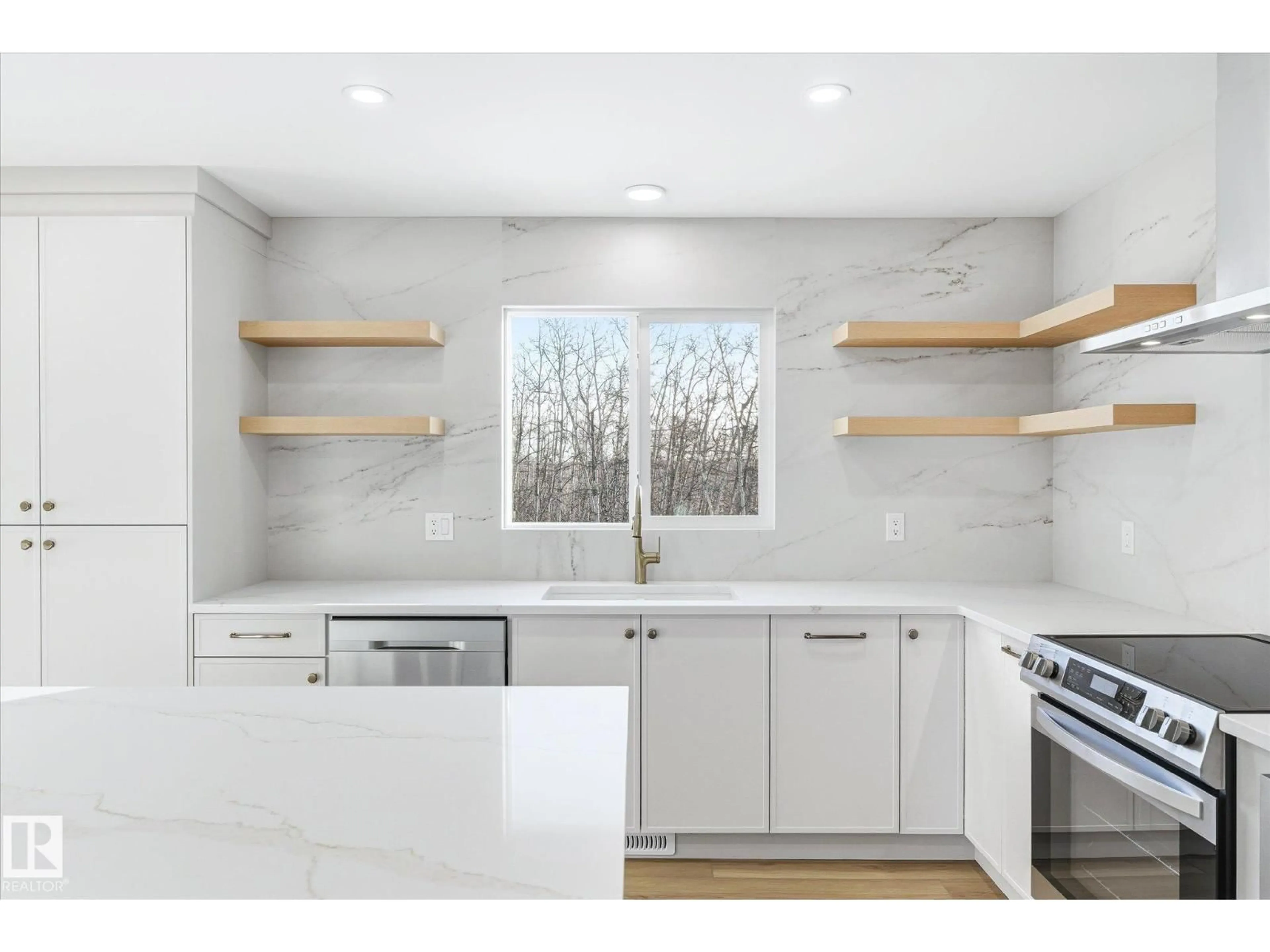 Contemporary kitchen, ceramic/tile floor for 194 - 51112 RGE ROAD 222, Rural Strathcona County Alberta T8C1G9