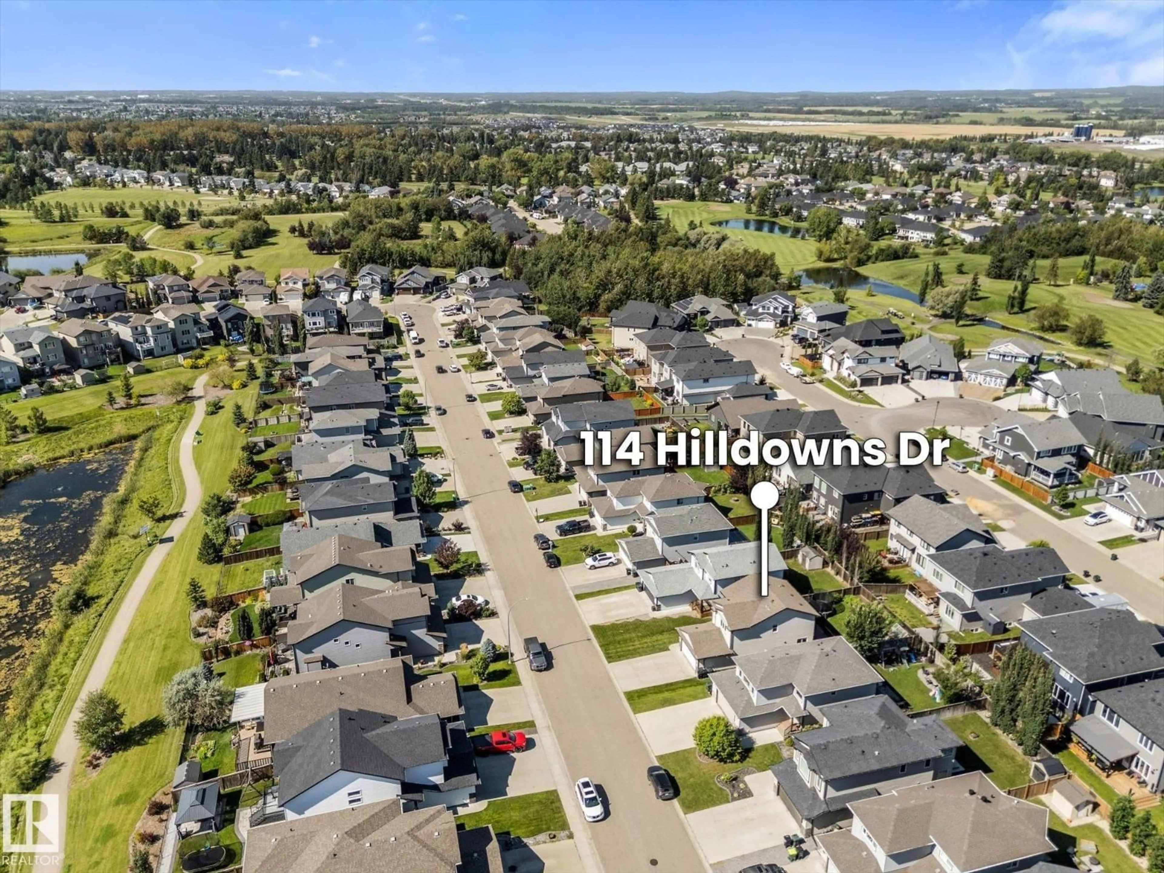 A pic from outside/outdoor area/front of a property/back of a property/a pic from drone, city buildings view from balcony for 114 HILLDOWNS DR, Spruce Grove Alberta T7X0J1