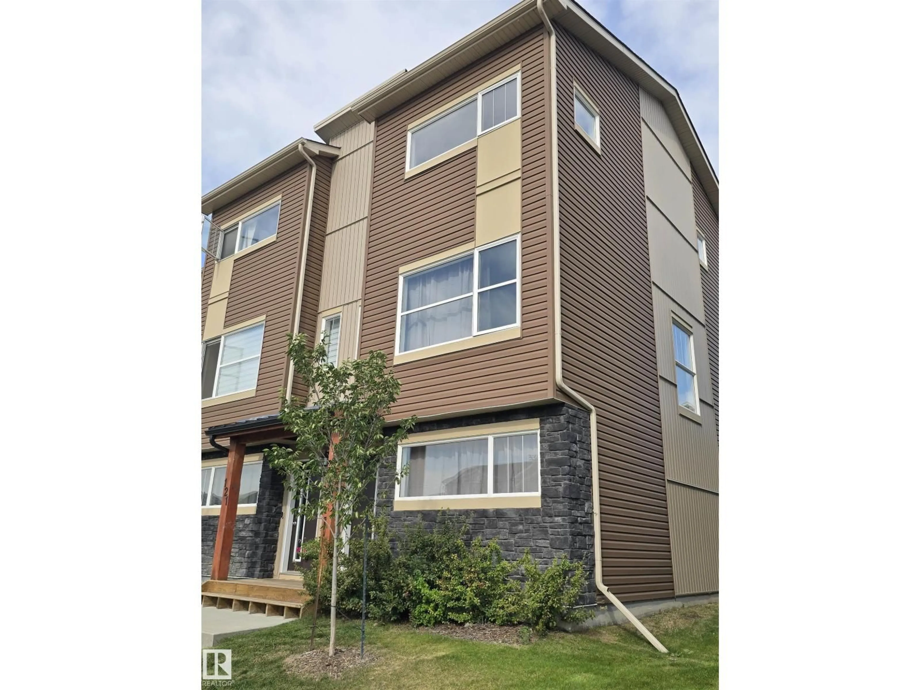 Home with brick exterior material, building for 119 - 401 SOUTHFORK DR, Leduc Alberta T9E0X1