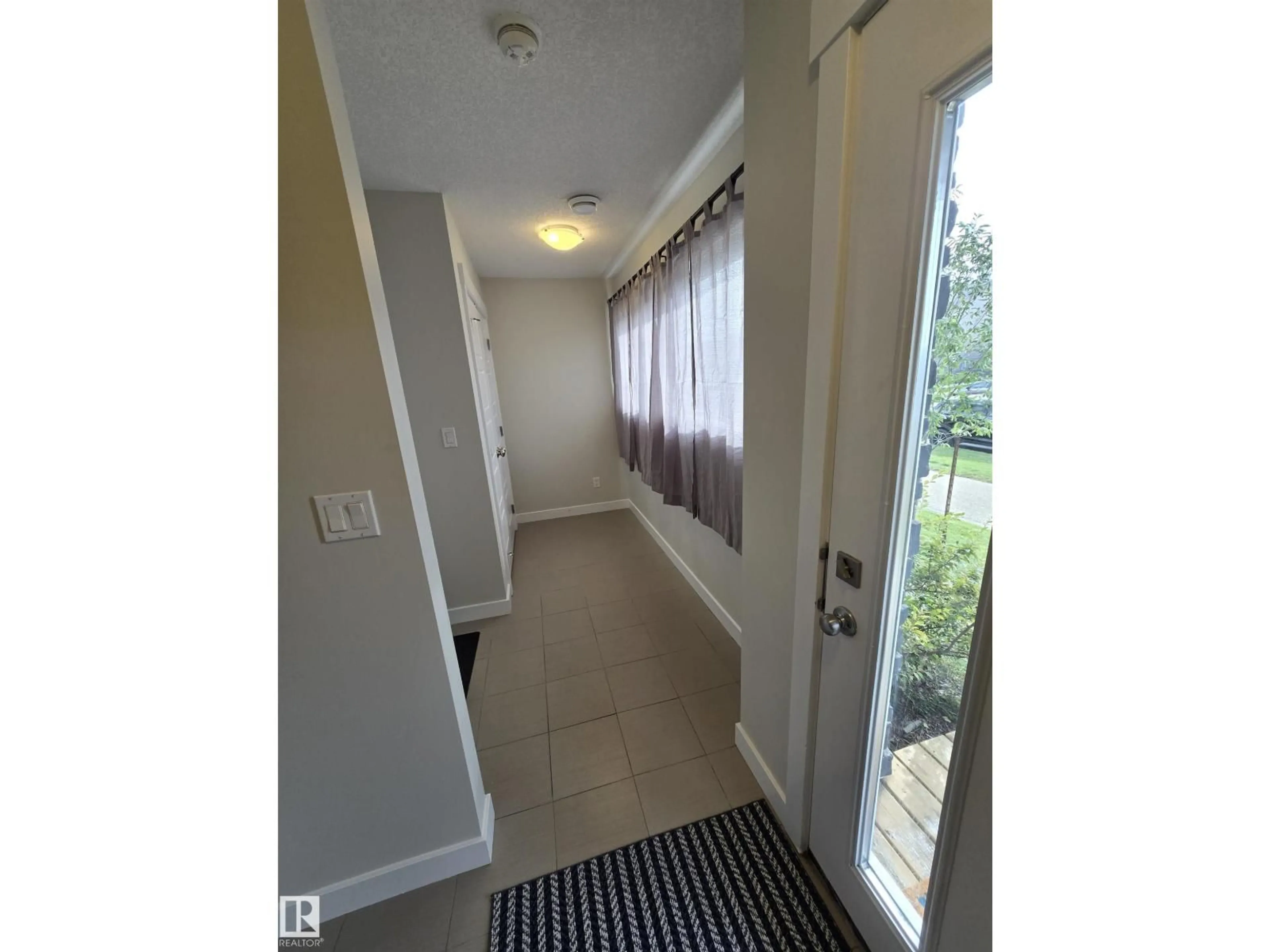 Indoor entryway for 119 - 401 SOUTHFORK DR, Leduc Alberta T9E0X1