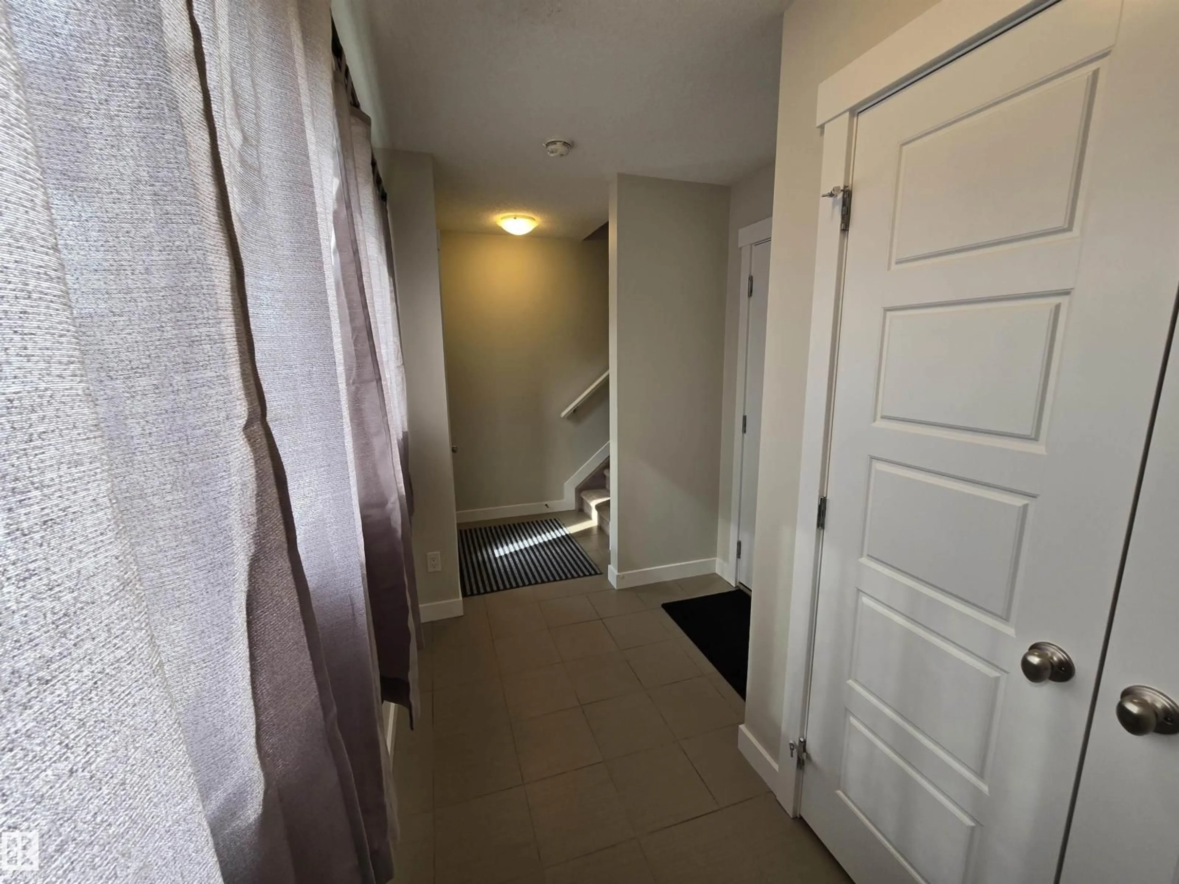 Indoor entryway for 119 - 401 SOUTHFORK DR, Leduc Alberta T9E0X1
