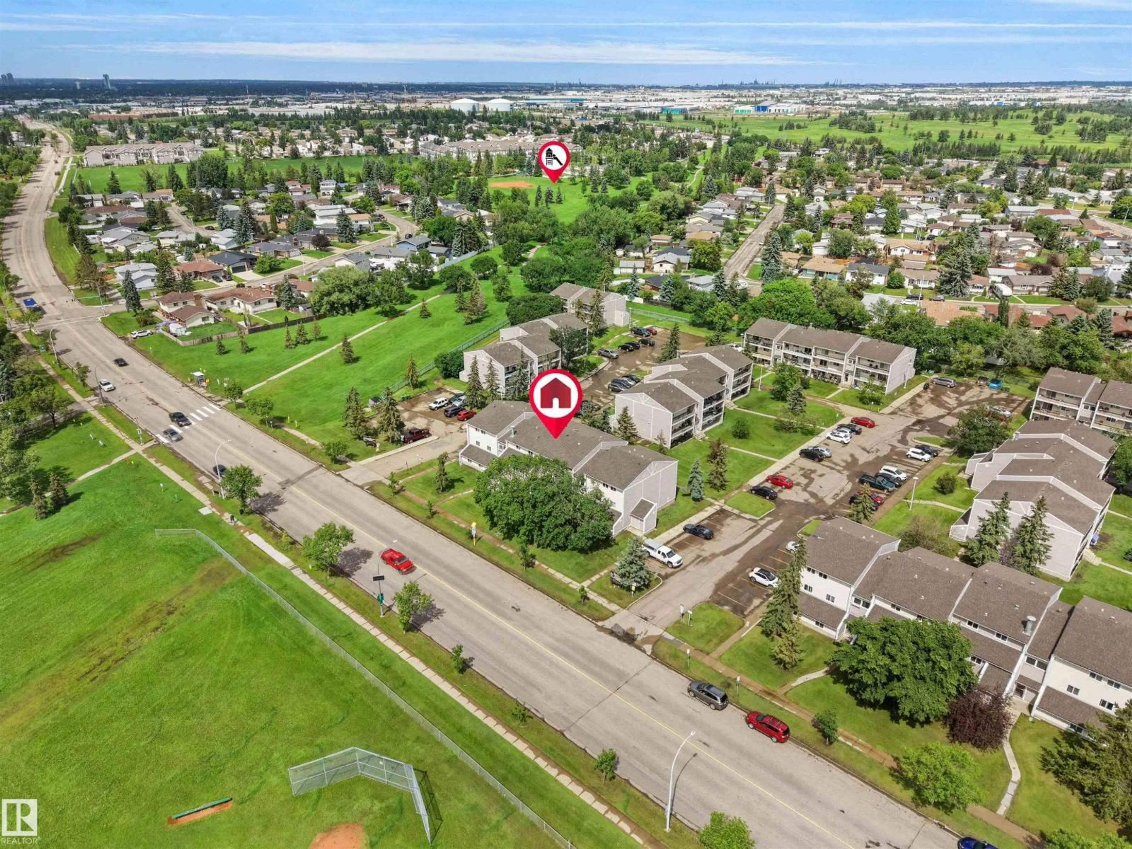 A pic from outside/outdoor area/front of a property/back of a property/a pic from drone, street for #4 - 3851 76 ST, Edmonton Alberta T6K2P9