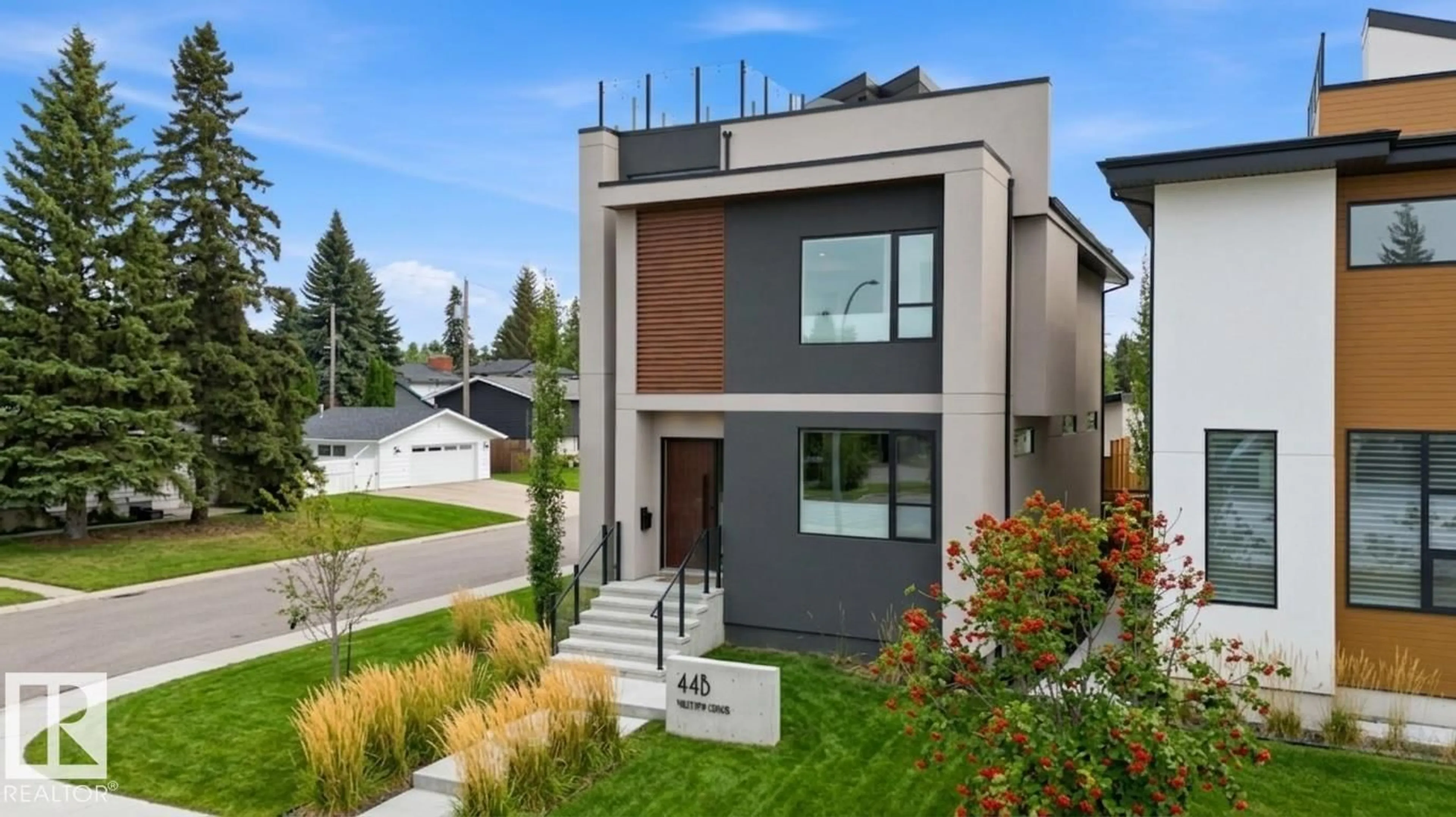 Home with vinyl exterior material, street for 44B VALLEYVIEW CR, Edmonton Alberta T5R5S6