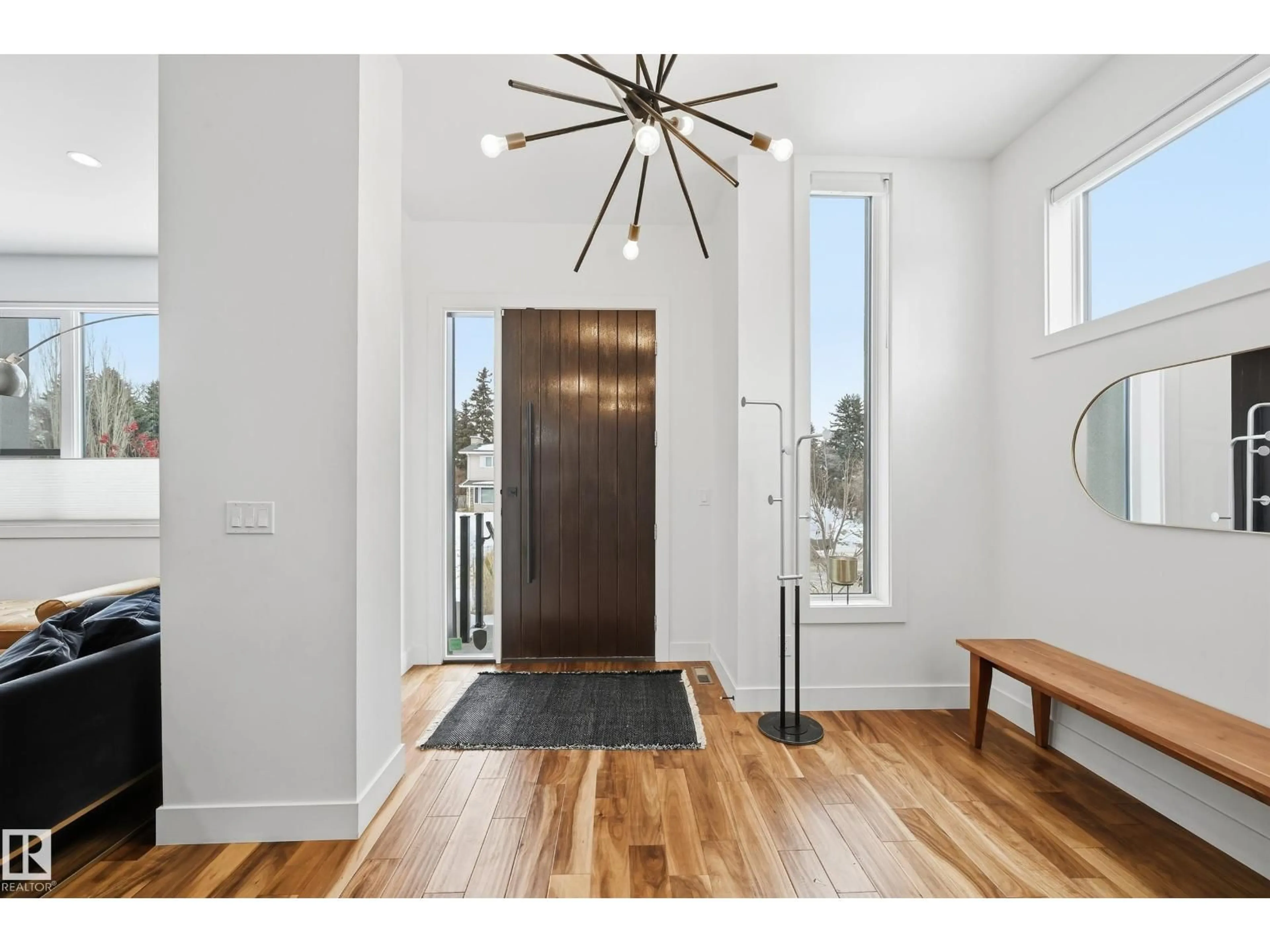 Indoor entryway for 44B VALLEYVIEW CR, Edmonton Alberta T5R5S6