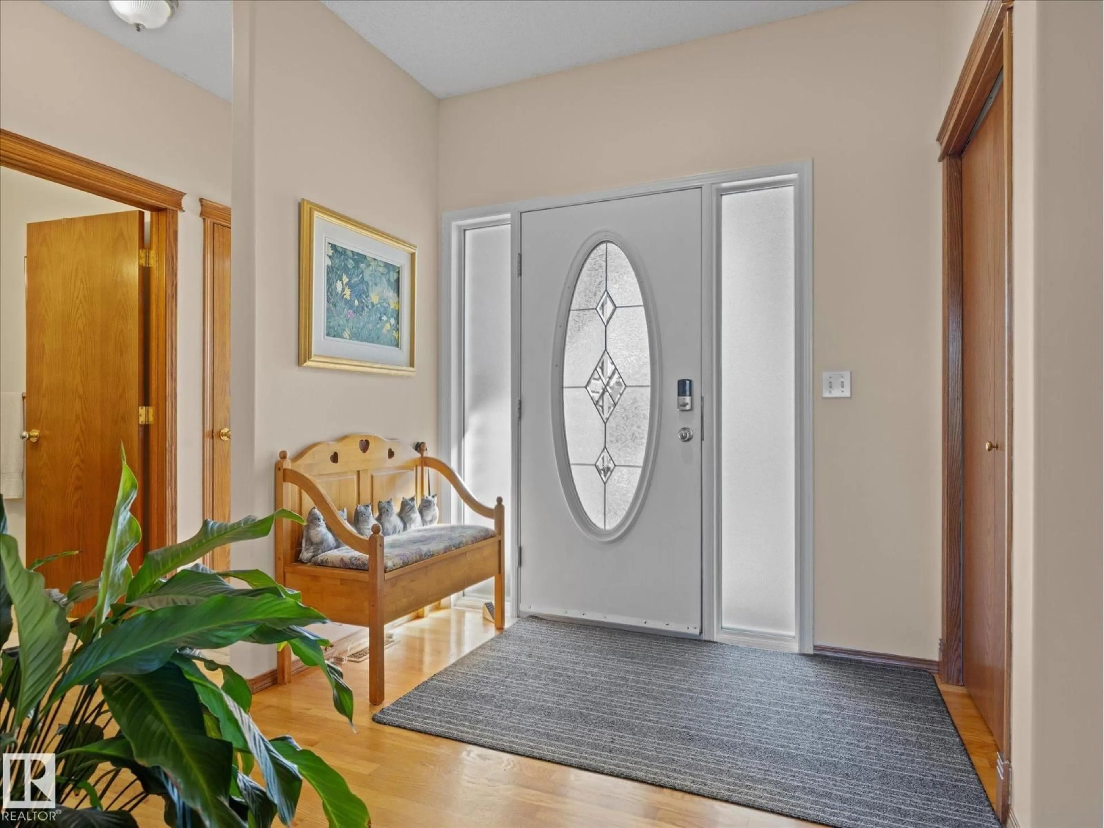 Indoor entryway for 51 CHARLTON PT, Sherwood Park Alberta T8H2C9