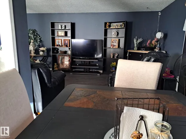 11440 144 AV, Edmonton 5
