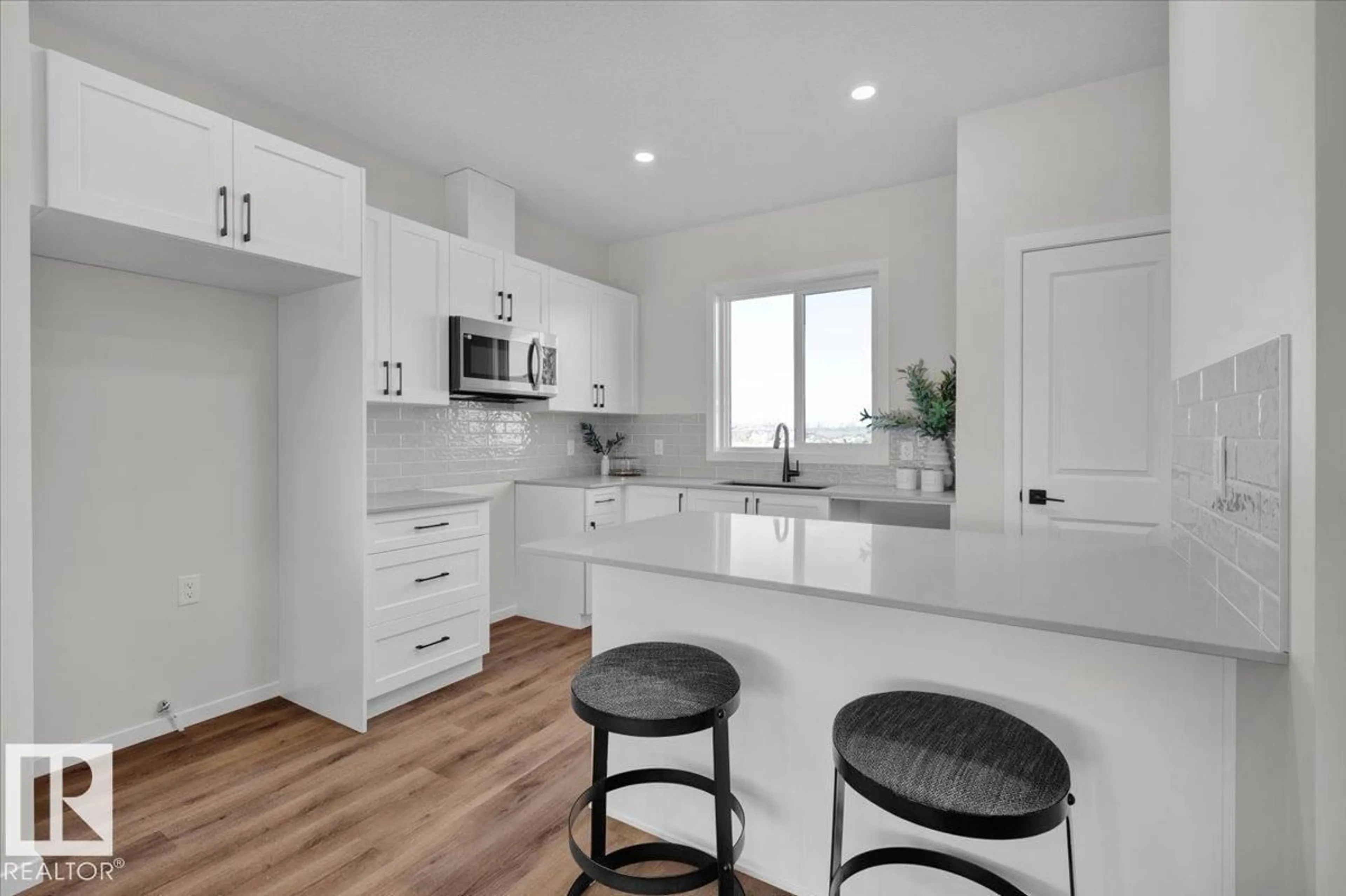 Open concept kitchen, ceramic/tile floor for 21 BRICKYARD LI, Stony Plain Alberta T7Z0P7