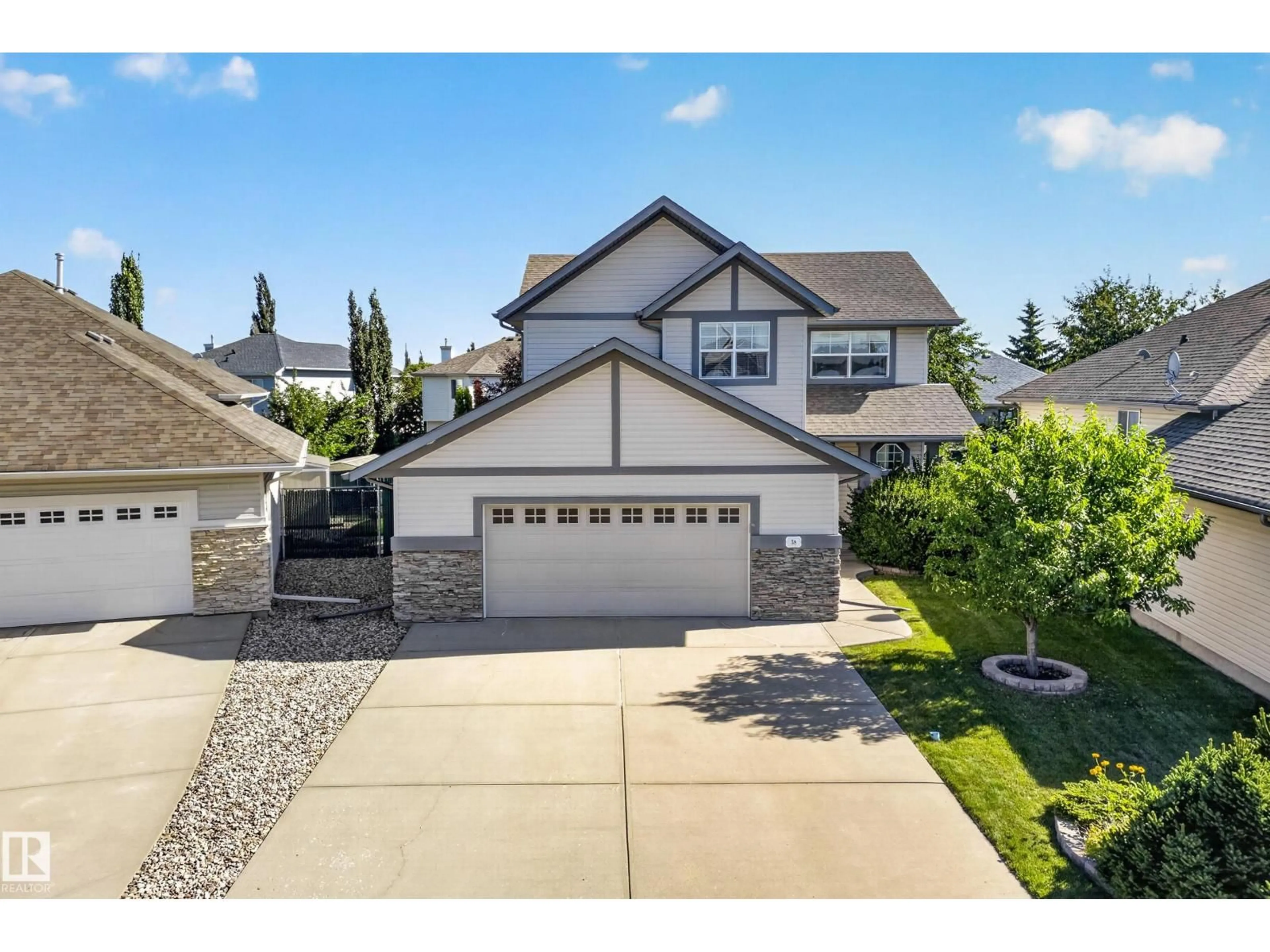 A pic from outside/outdoor area/front of a property/back of a property/a pic from drone, street for 58 CARSON DR, Sherwood Park Alberta T8H2K3