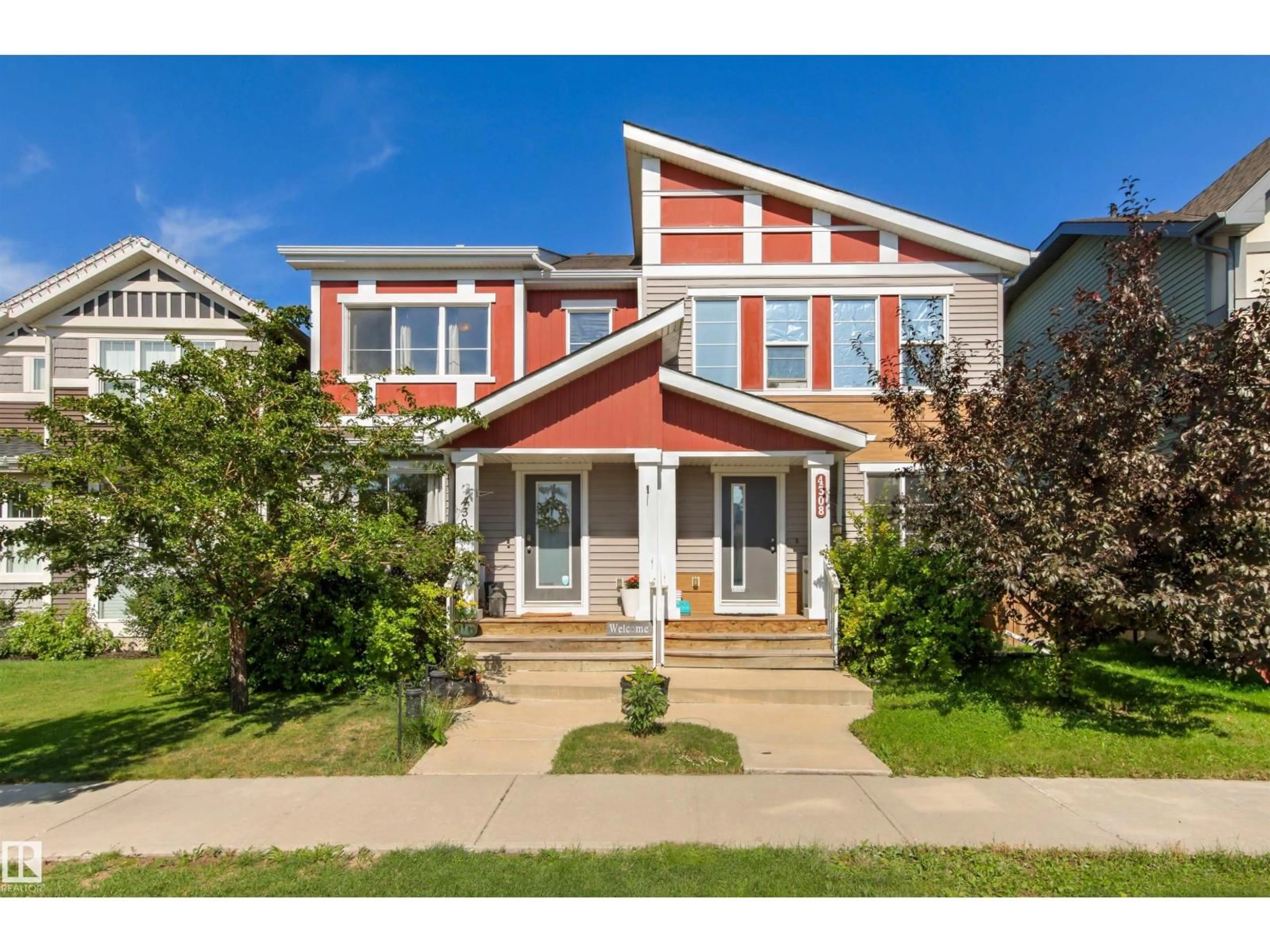 Home with vinyl exterior material, street for LI SW - 4306 PROWSE LINK, Edmonton Alberta T6W3A7