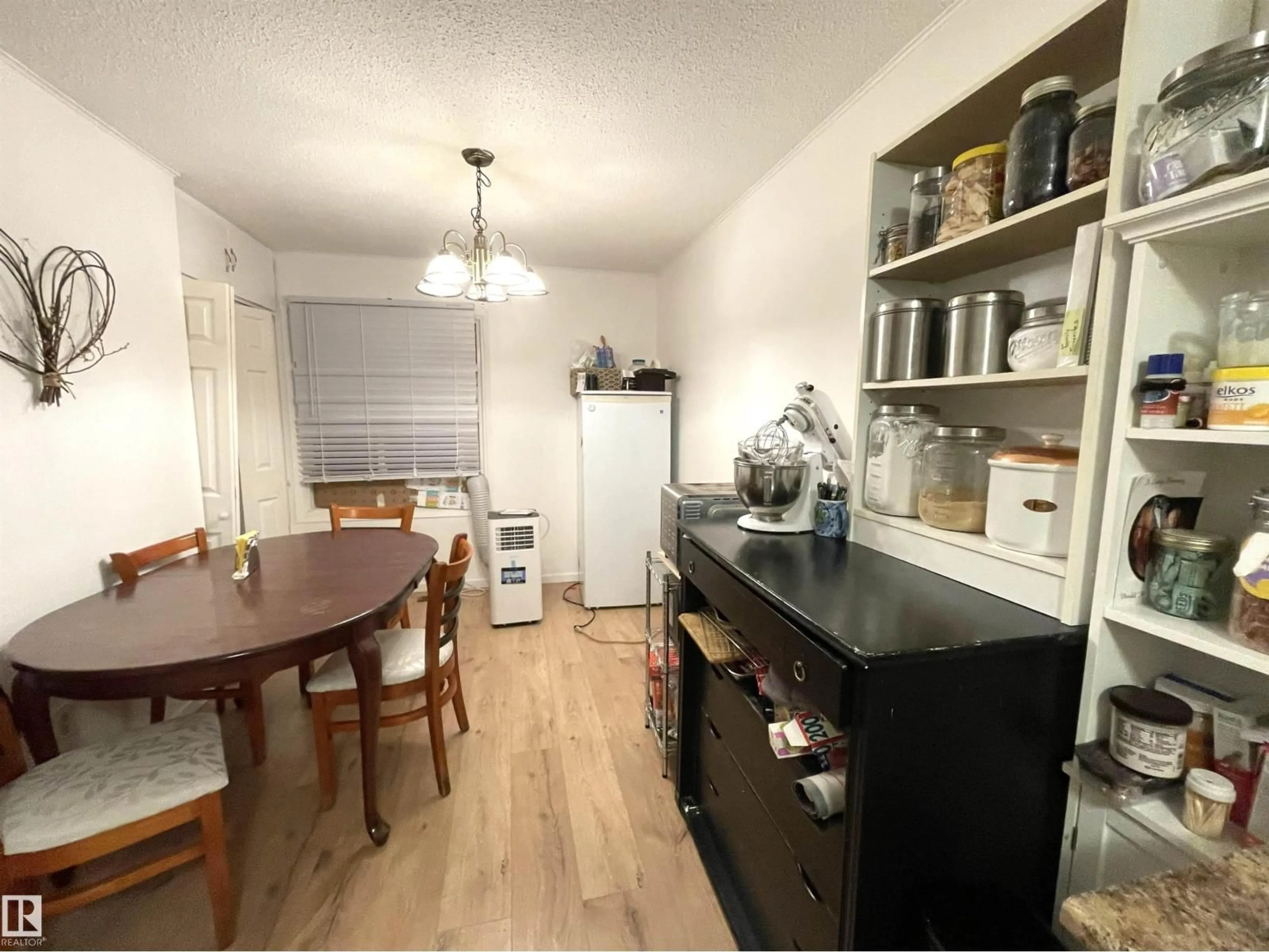 Unknown for D1 - 1 GARDEN GROVE NW, Edmonton Alberta T6J2L3