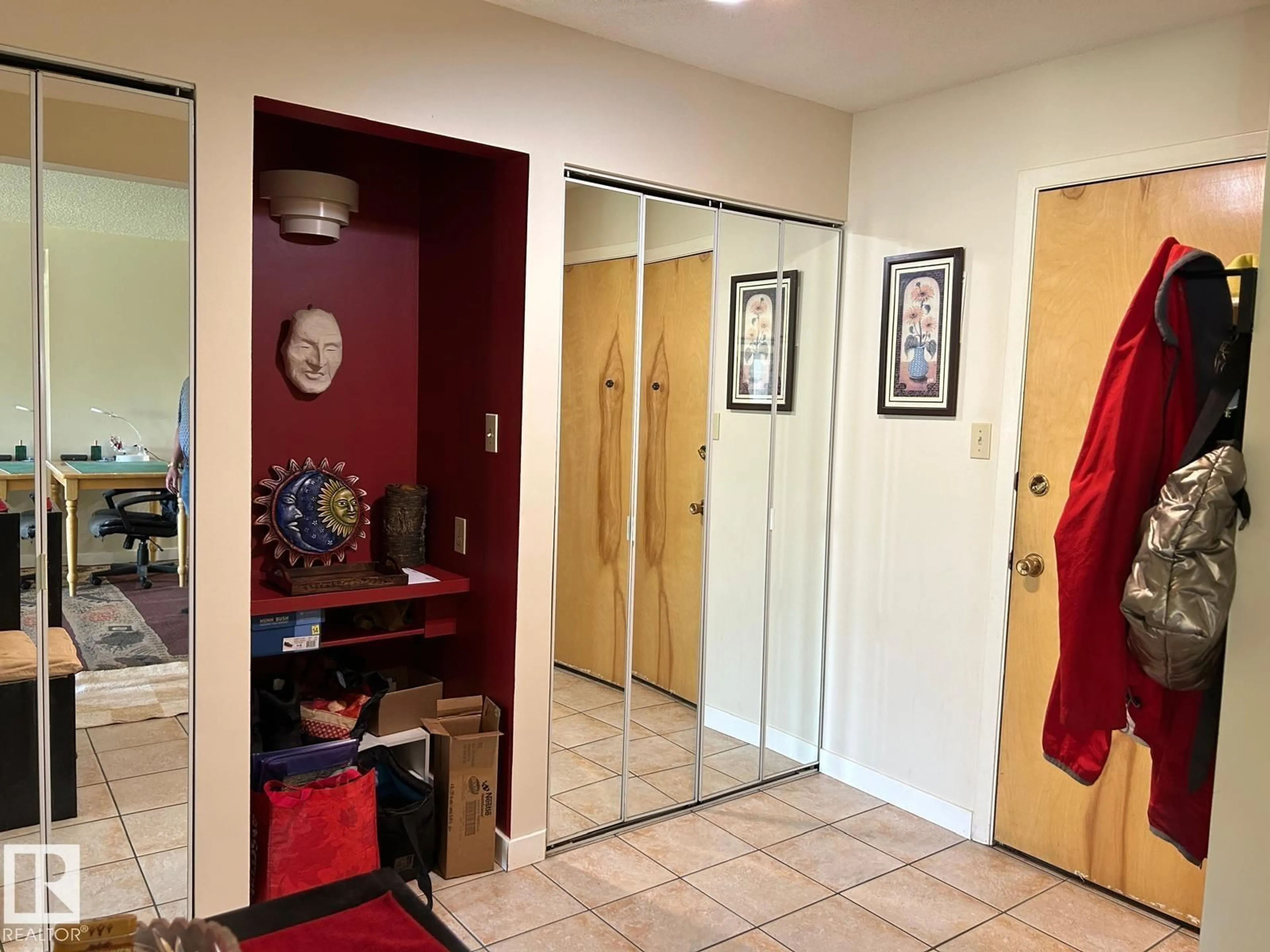 Indoor entryway for #112 - 4404 122 ST, Edmonton Alberta T6J4A9