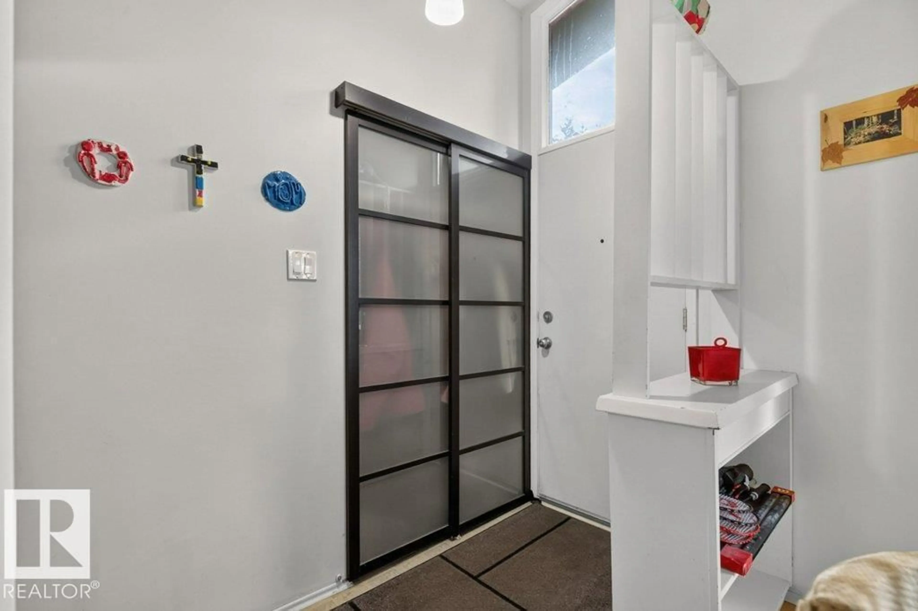 Indoor entryway for NW - 8308 68A ST, Edmonton Alberta T6B1T3