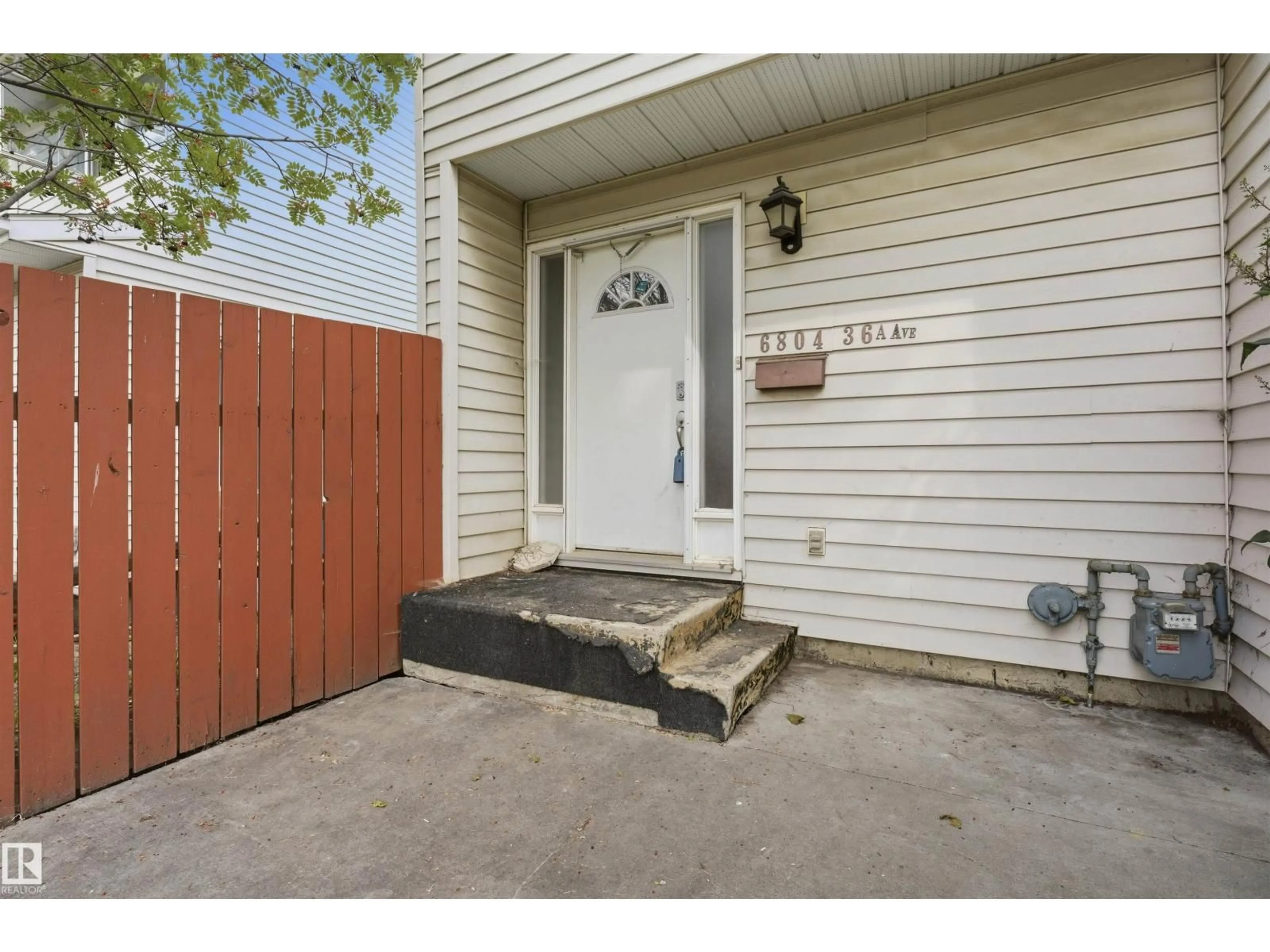 Unknown for 6804 36A AV, Edmonton Alberta T6K1S3
