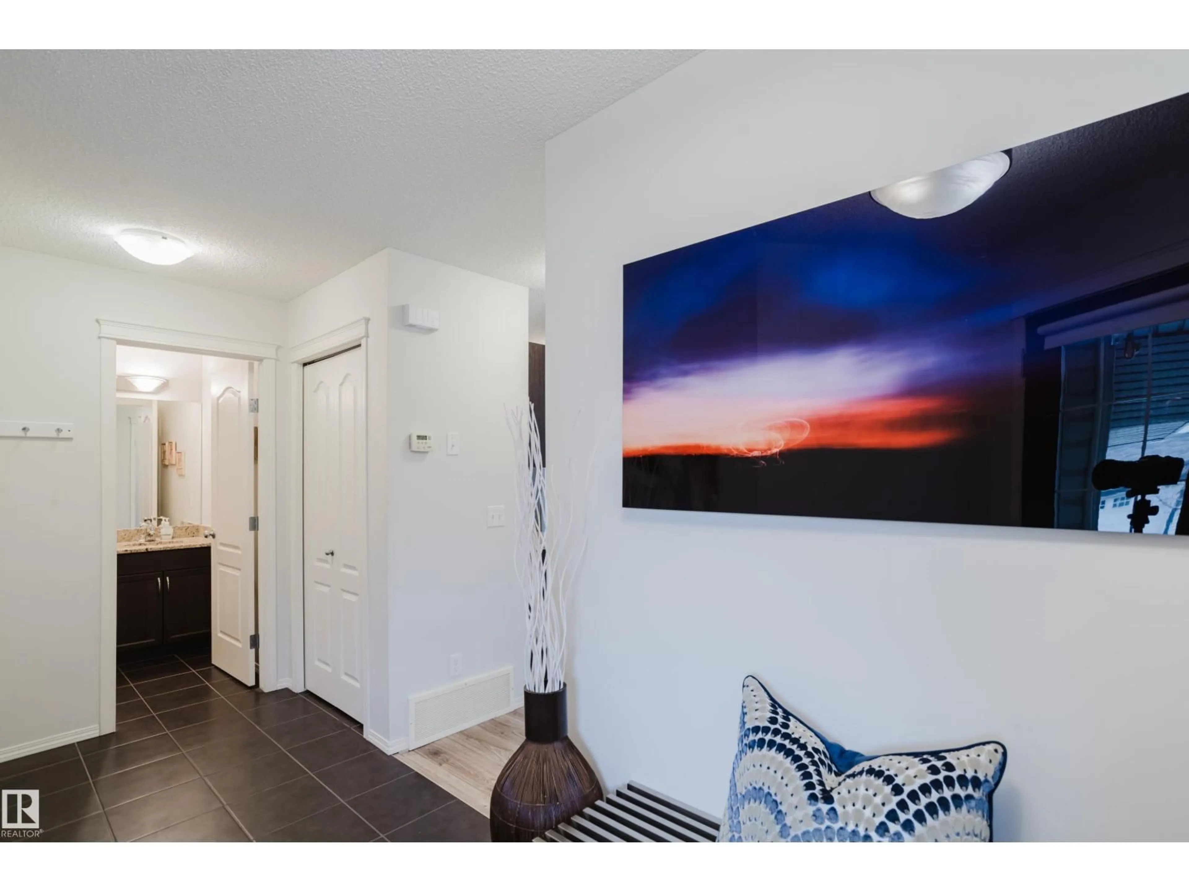 Indoor entryway for SW - 527 171 ST, Edmonton Alberta T6W2A4