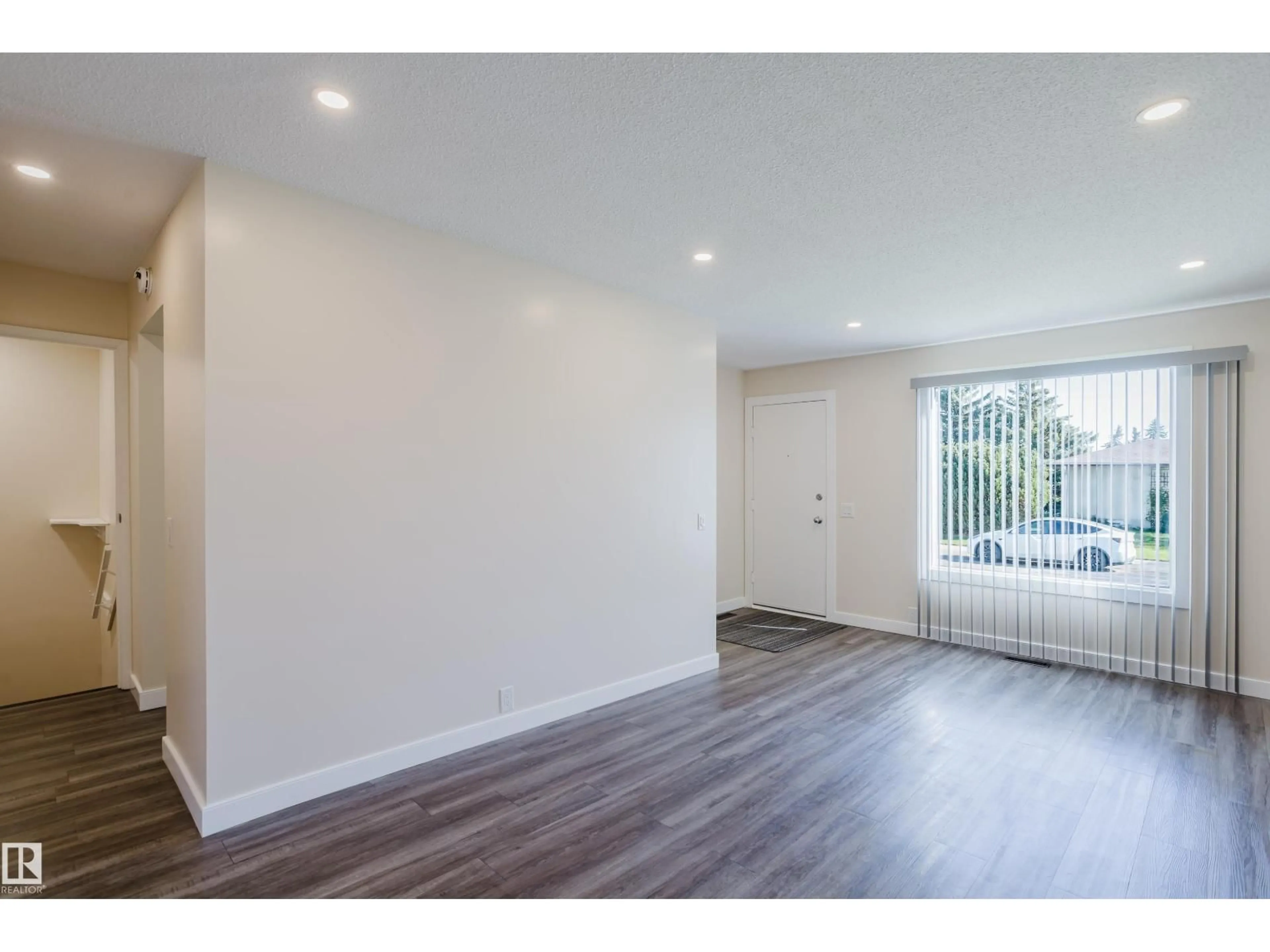 Unknown for 36 HARROW CIRCLE CI, Edmonton Alberta T5A2S5