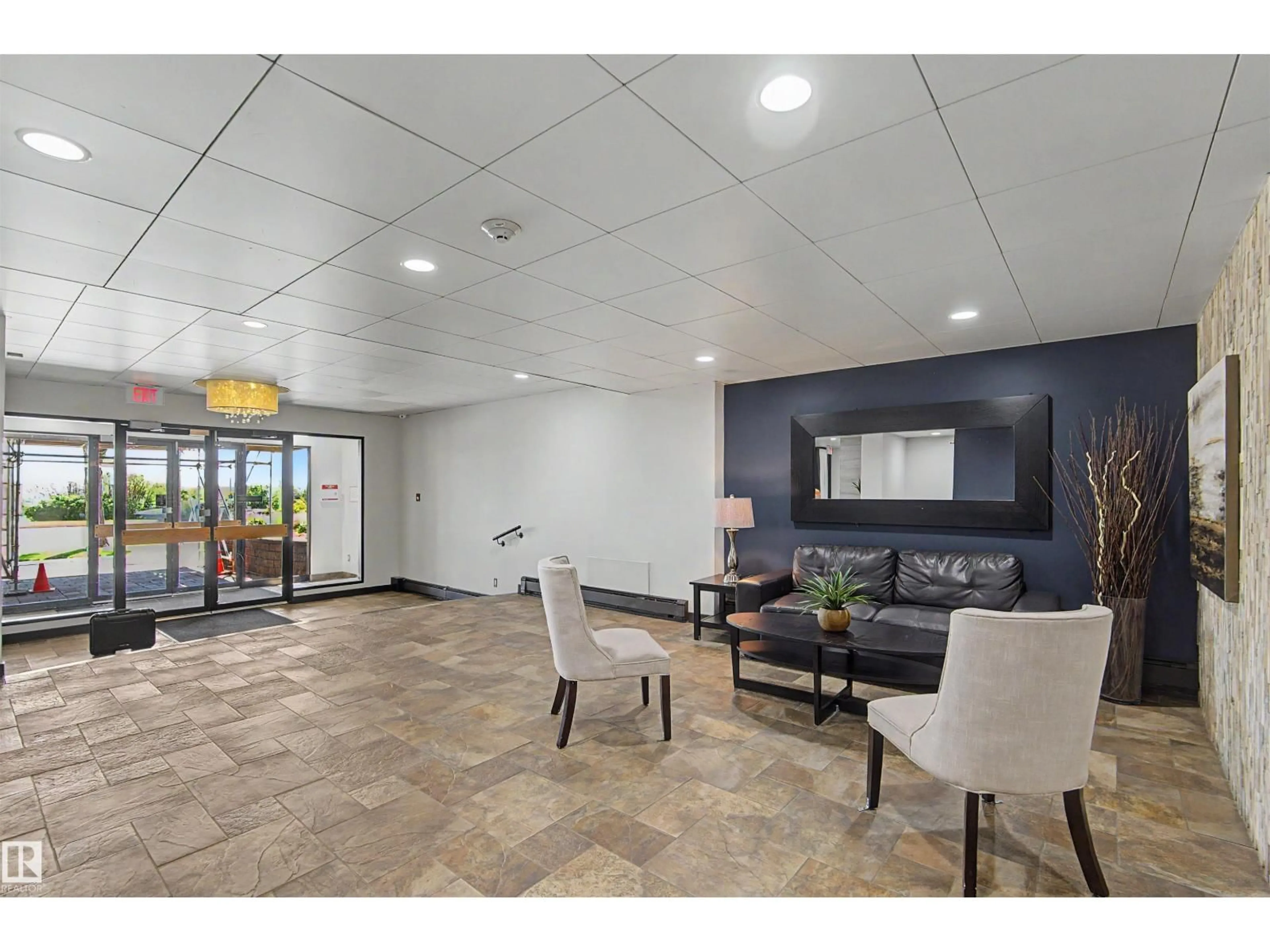 Lobby for 904 - 8220 JASPER AV, Edmonton Alberta T5H4B6