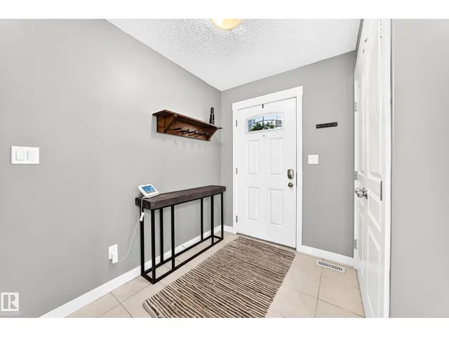 16832 53 ST, Edmonton 5