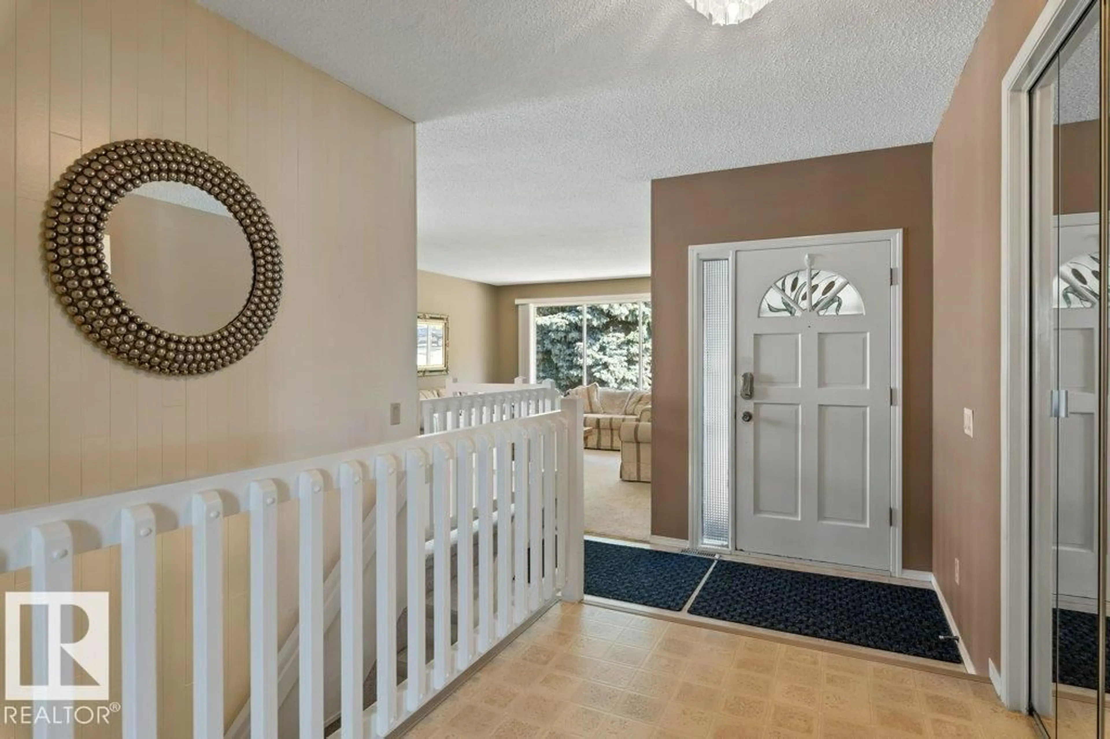Indoor entryway for 22 WENTWORTH CR, St. Albert Alberta T8N3G6