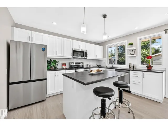 3 GRANTHAM PL, St. Albert 5