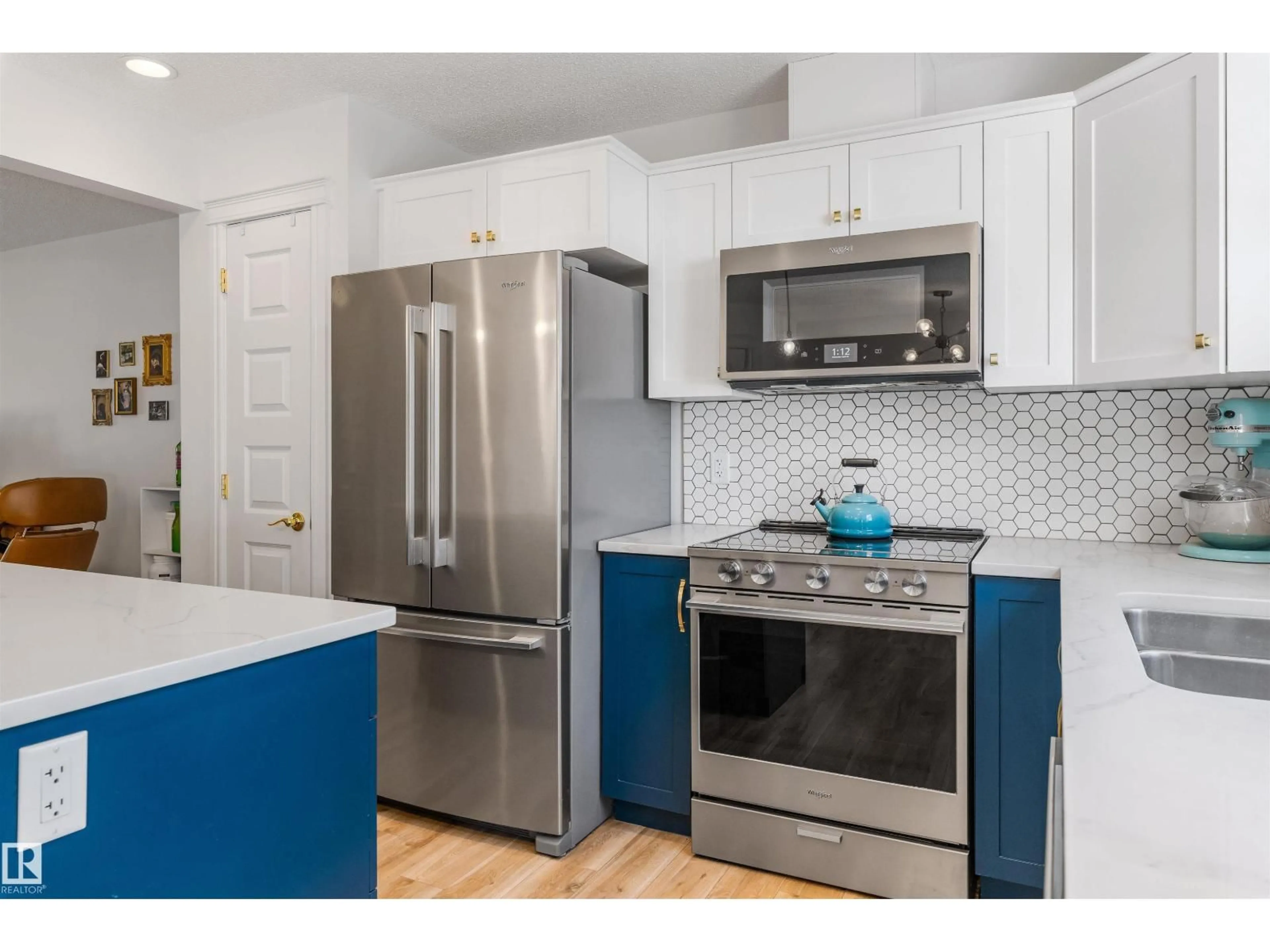 Standard kitchen, unknown for #71 - 330 BULYEA RD, Edmonton Alberta T6R0W8