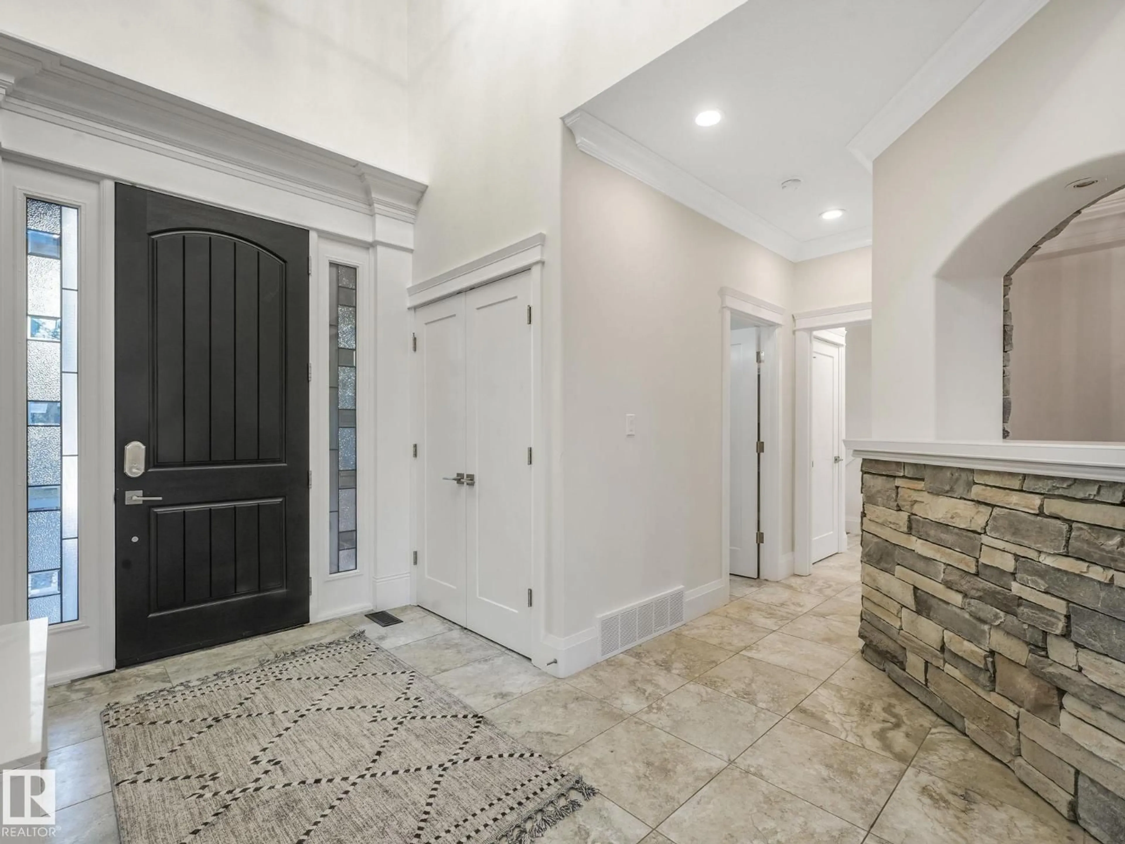 Indoor entryway for NW - 10821 128 ST, Edmonton Alberta T5M0W3