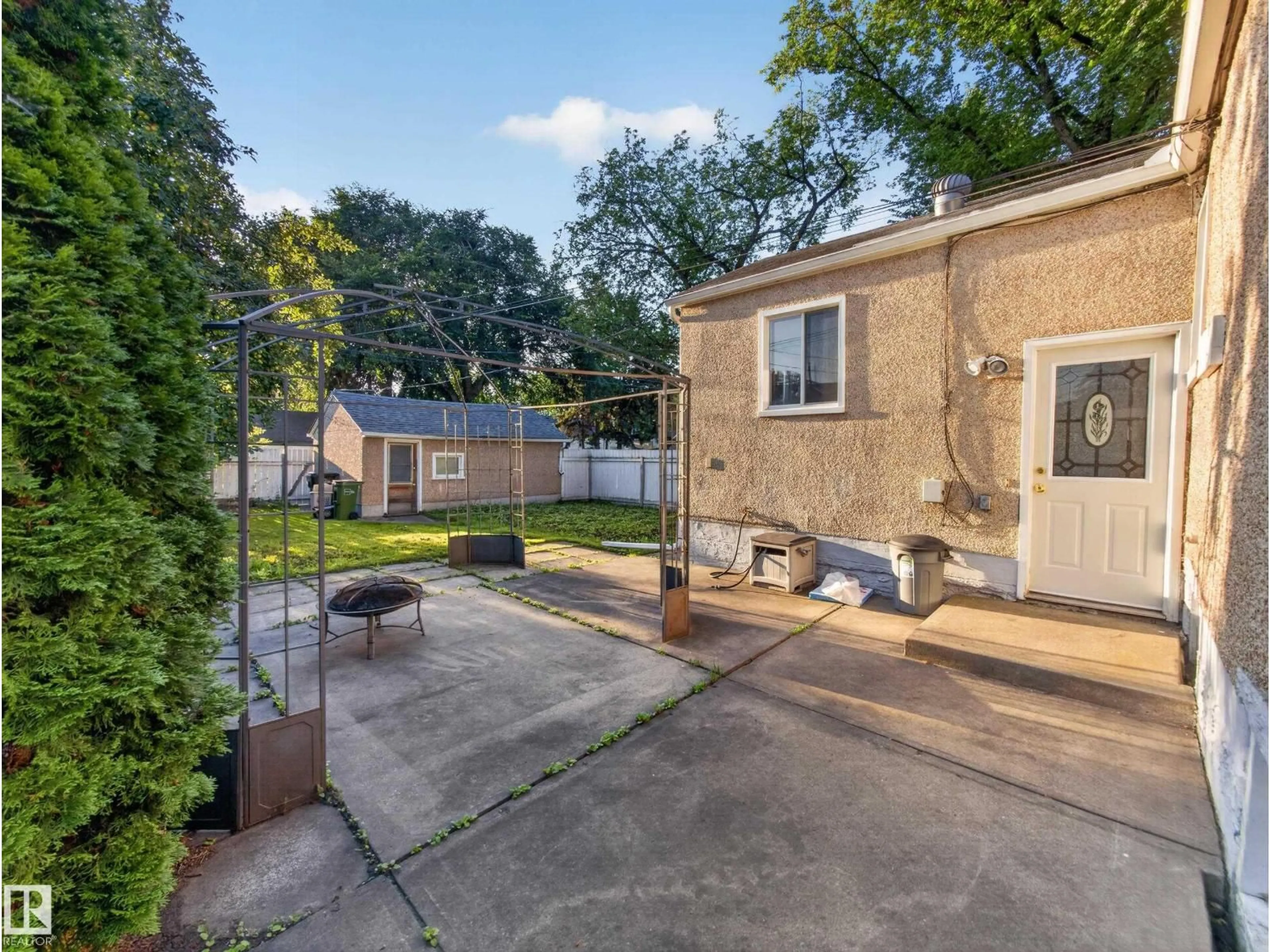 Patio, street for 12403 92 ST, Edmonton Alberta T5G1B8