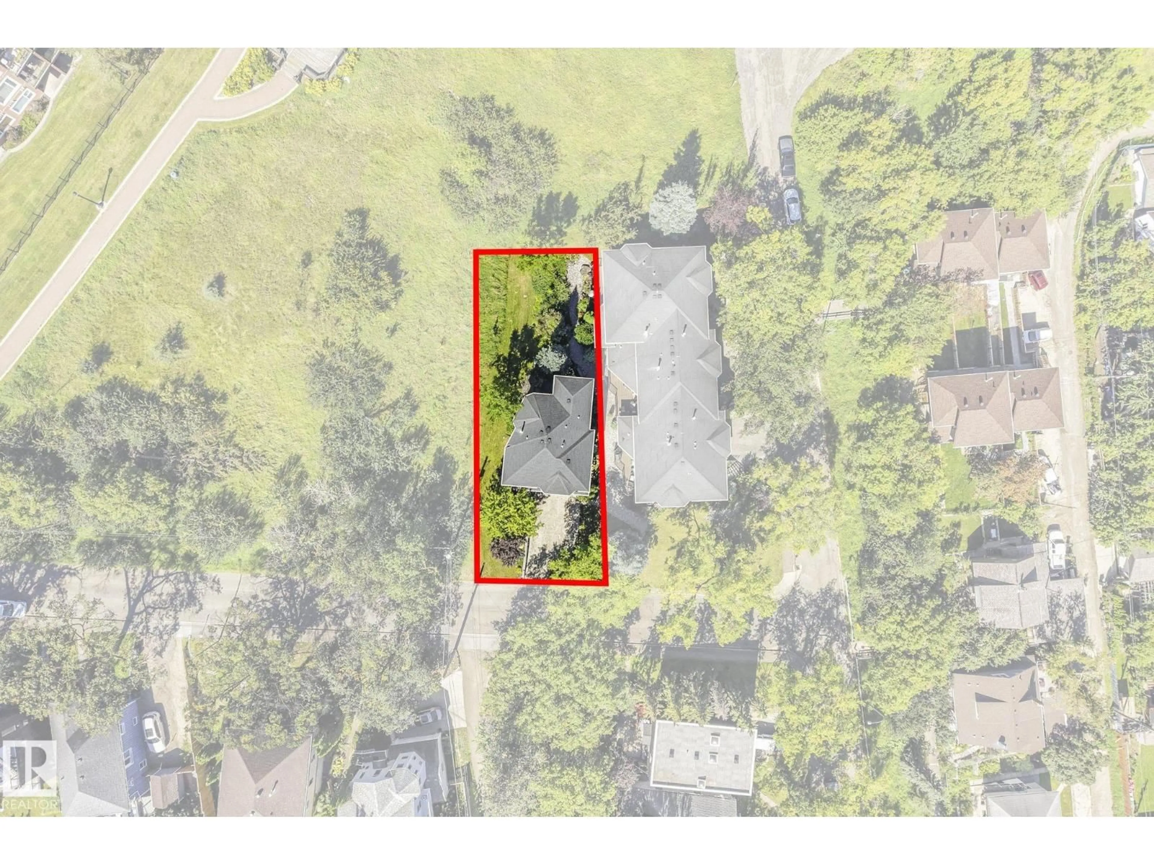 A pic from outside/outdoor area/front of a property/back of a property/a pic from drone, street for 9404 100A AV, Edmonton Alberta T5H4S2