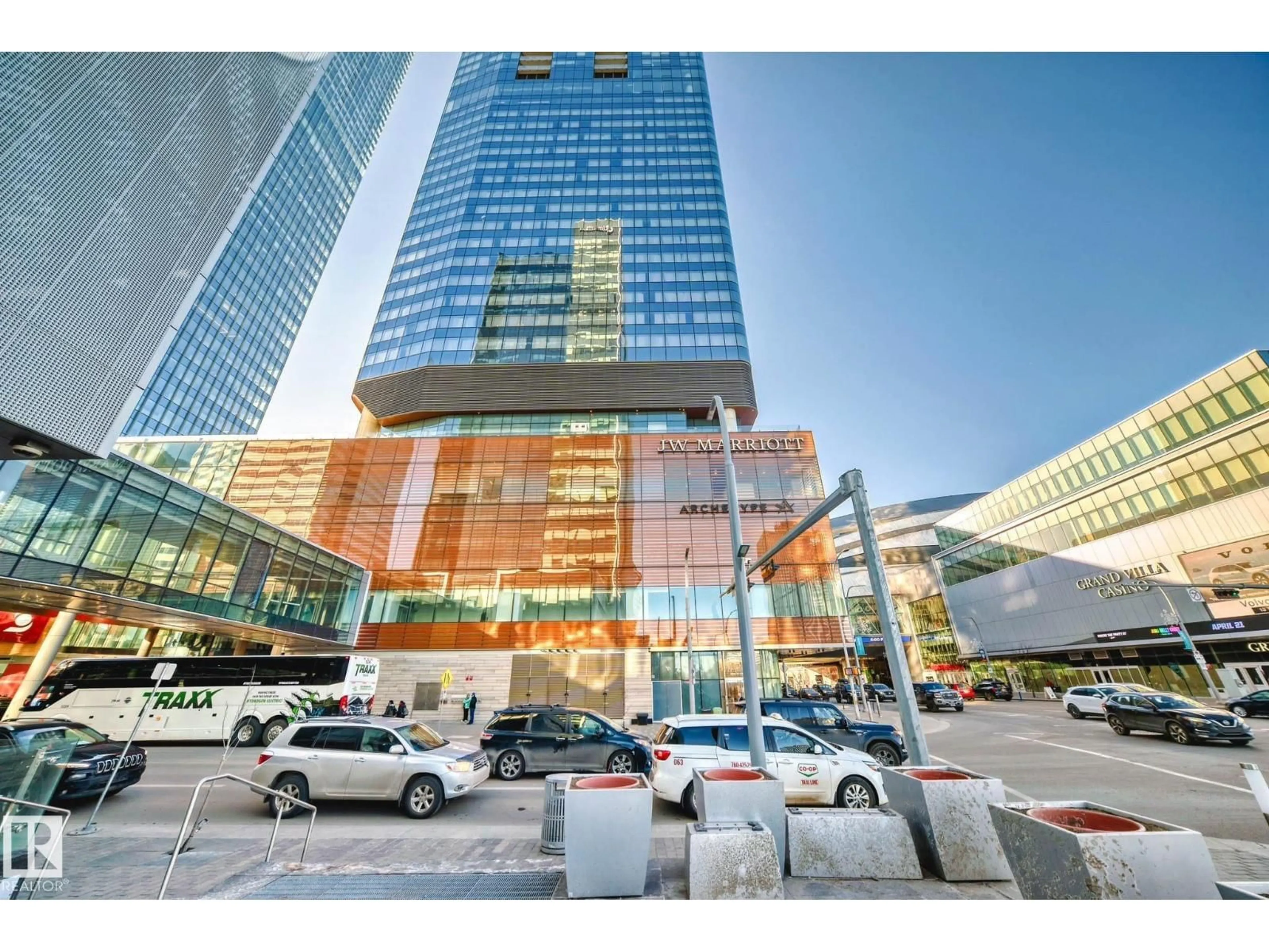 Indoor foyer for NW - 3710 10360 ST, Edmonton Alberta T5J0K6
