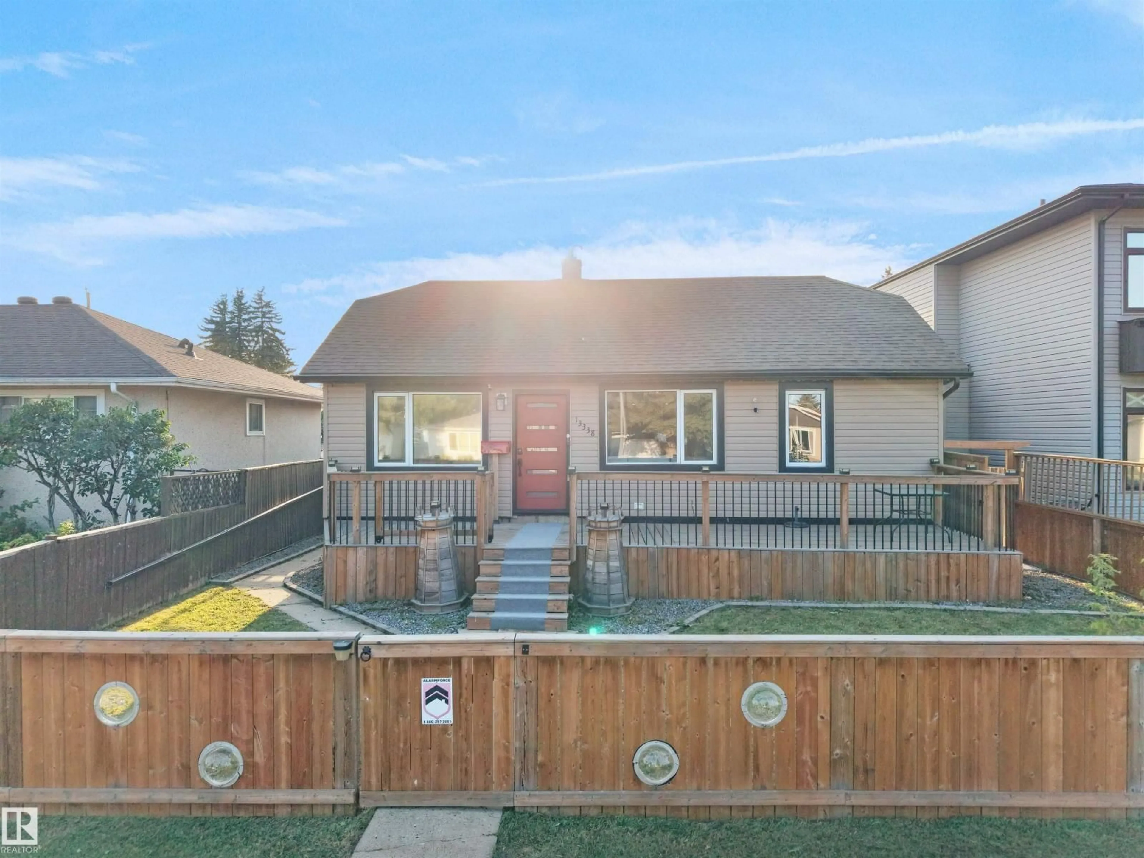A pic from outside/outdoor area/front of a property/back of a property/a pic from drone, street for NW - 13338 131 ST, Edmonton Alberta T5L1N7