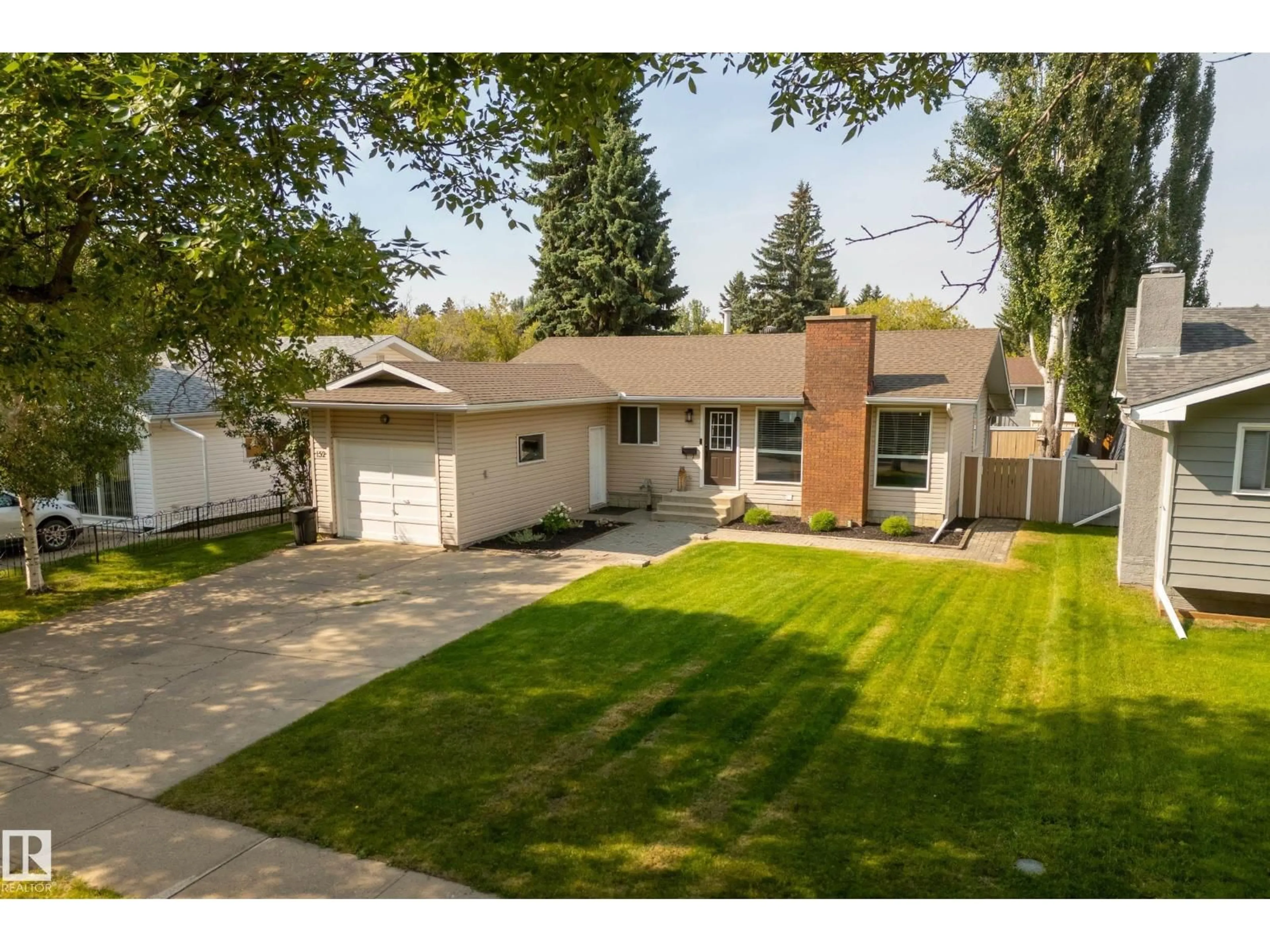 Unknown for 152 MISSION AV, St. Albert Alberta T8N2C7