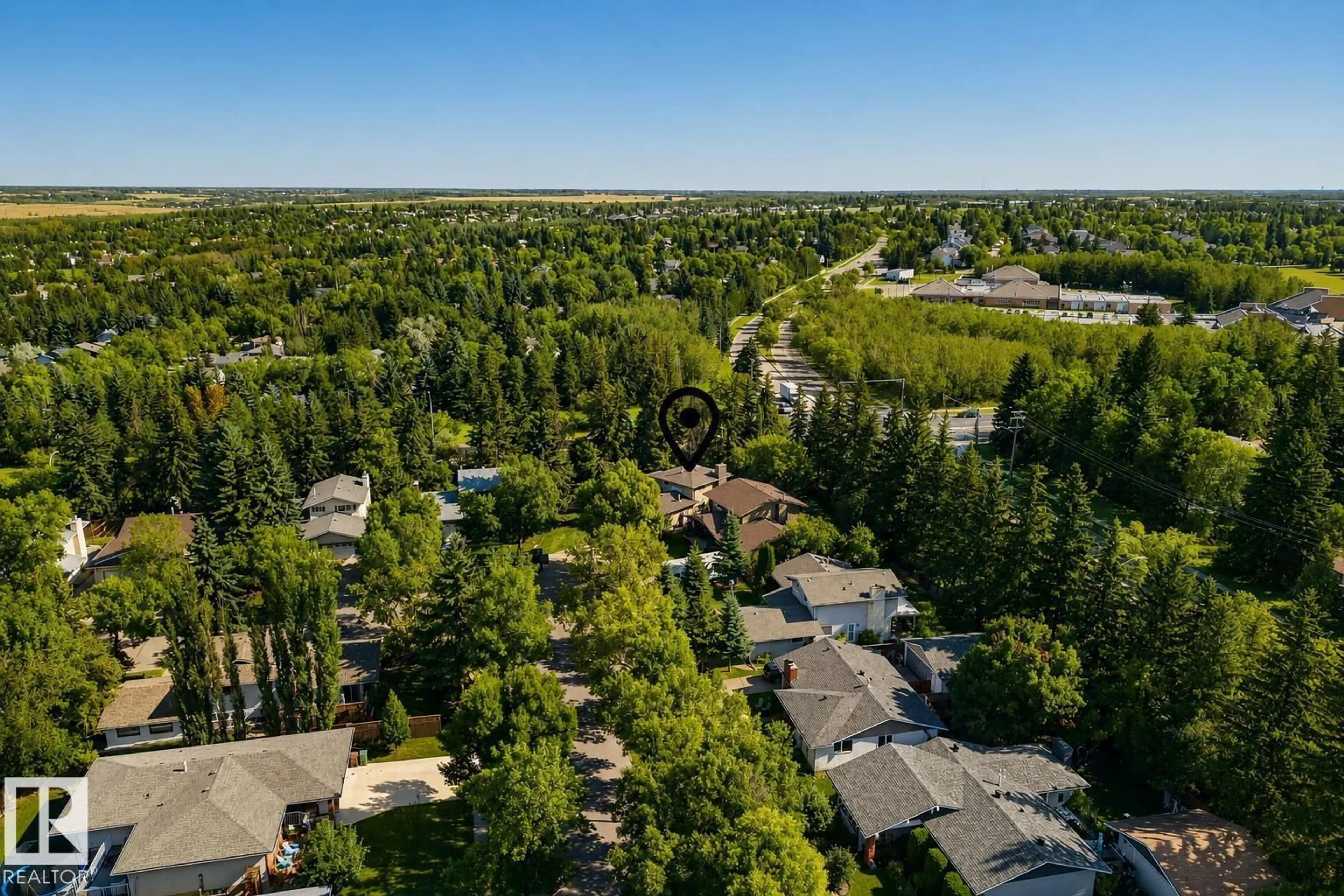 A pic from outside/outdoor area/front of a property/back of a property/a pic from drone, forest/trees view for 21 BRADBURN CR, St. Albert Alberta T8N2J8
